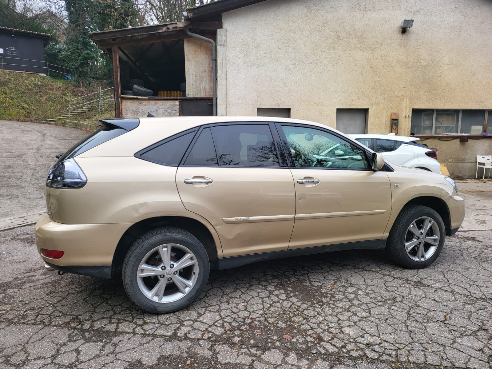 LEXUS RX 400h St.Moritz Business AWD Automatic-image-4