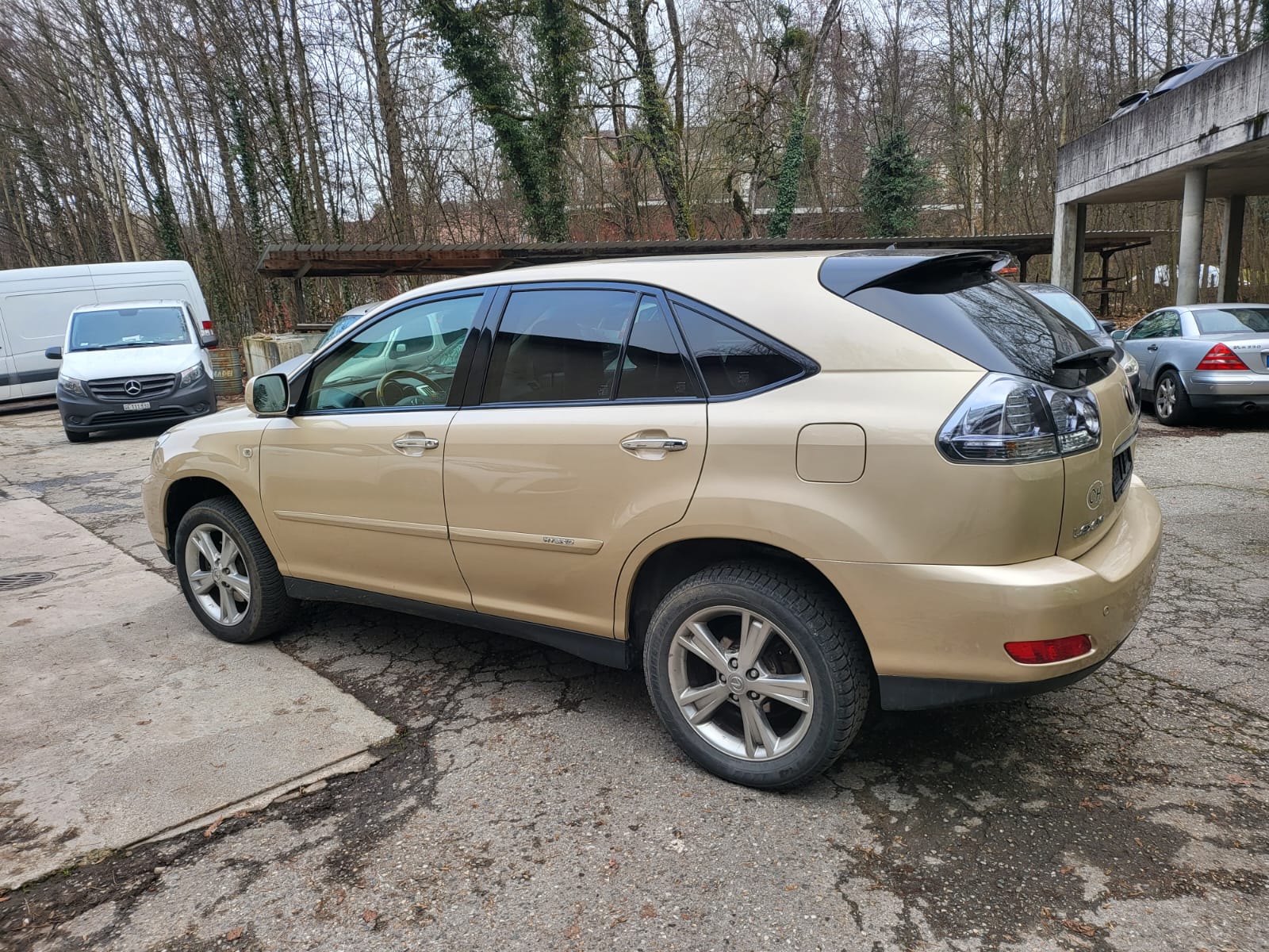 LEXUS RX 400h St.Moritz Business AWD Automatic-image-3
