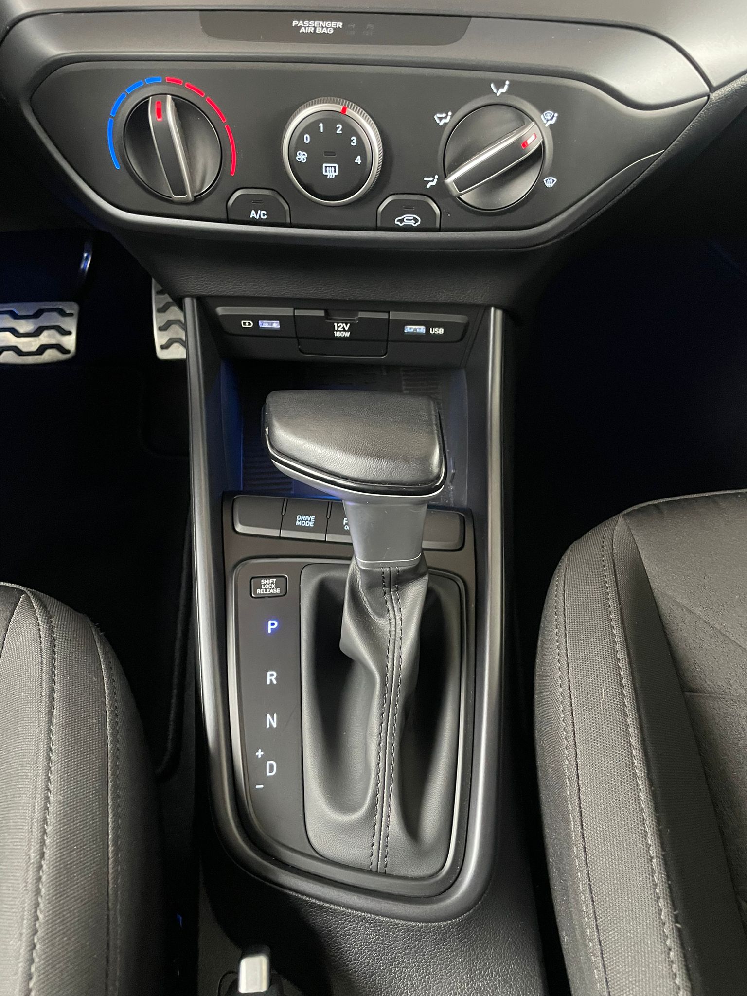 HYUNDAI Bayon 1.0 T-GDi Origo-image-11