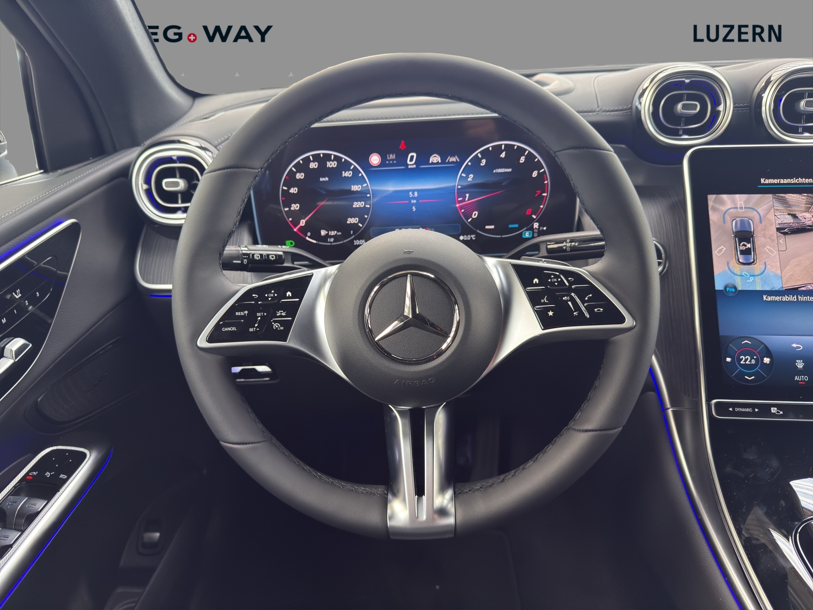 MERCEDES-BENZ GLC 200 4Matic 9G-Tronic-image-10
