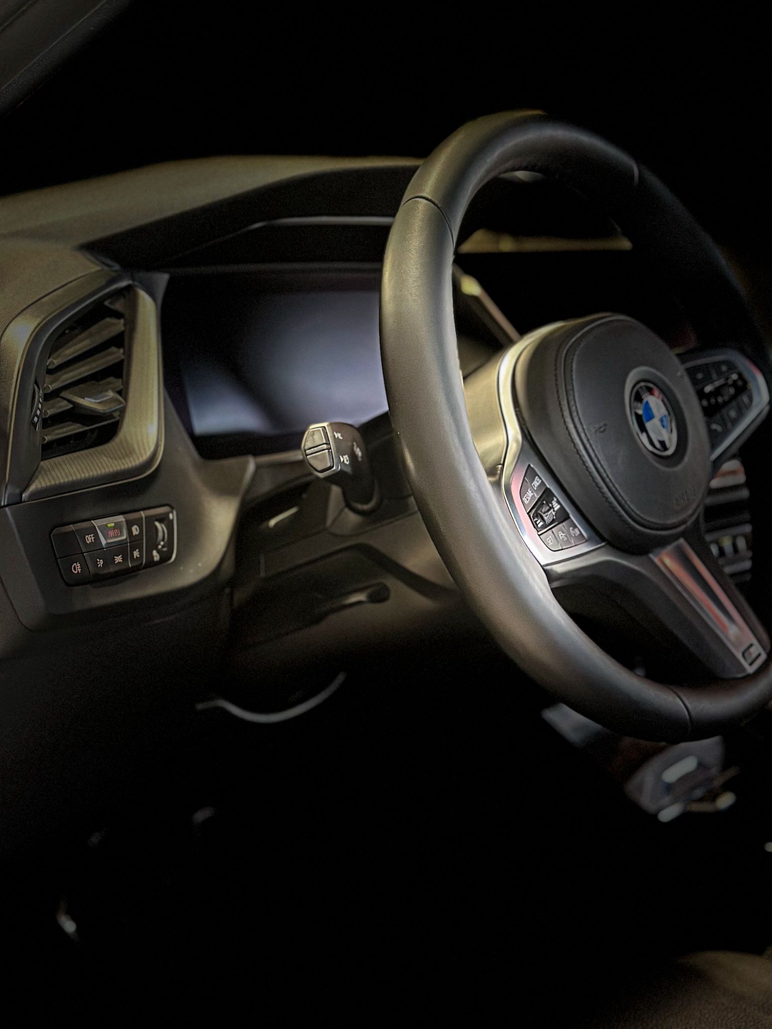 BMW M135i xDrive Steptronic-image-2