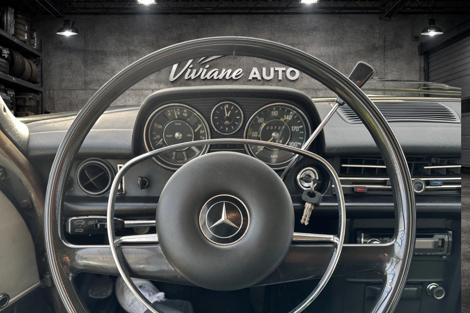 MERCEDES-BENZ 230-image-6