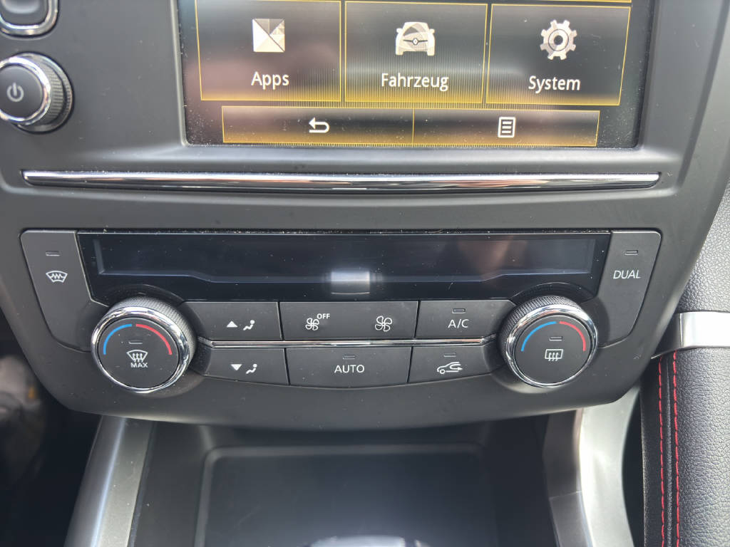 RENAULT Kadjar 1.2 TCe Swiss Edition EDC-image-12