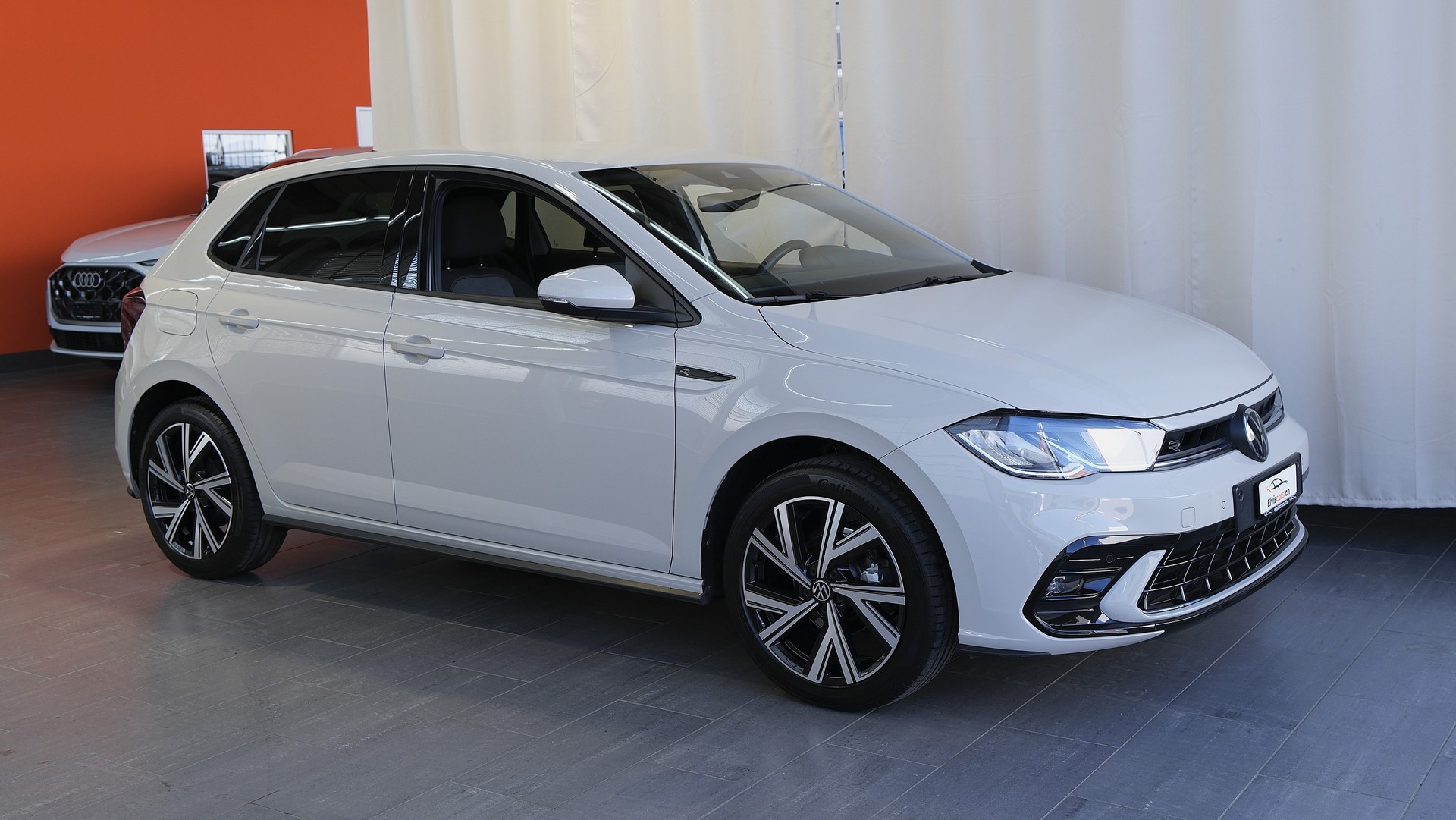 VW Polo 1.0 TSI R-Line-image-25