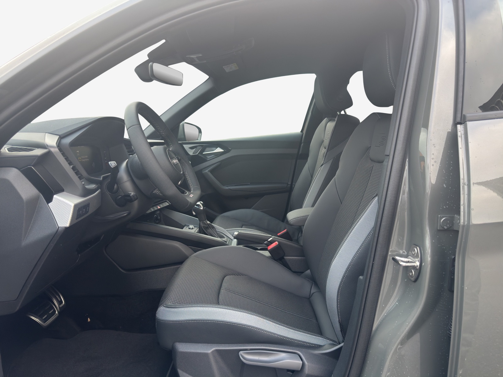 AUDI A1 Sportback 30 TFSI Attraction S-tronic-image-7