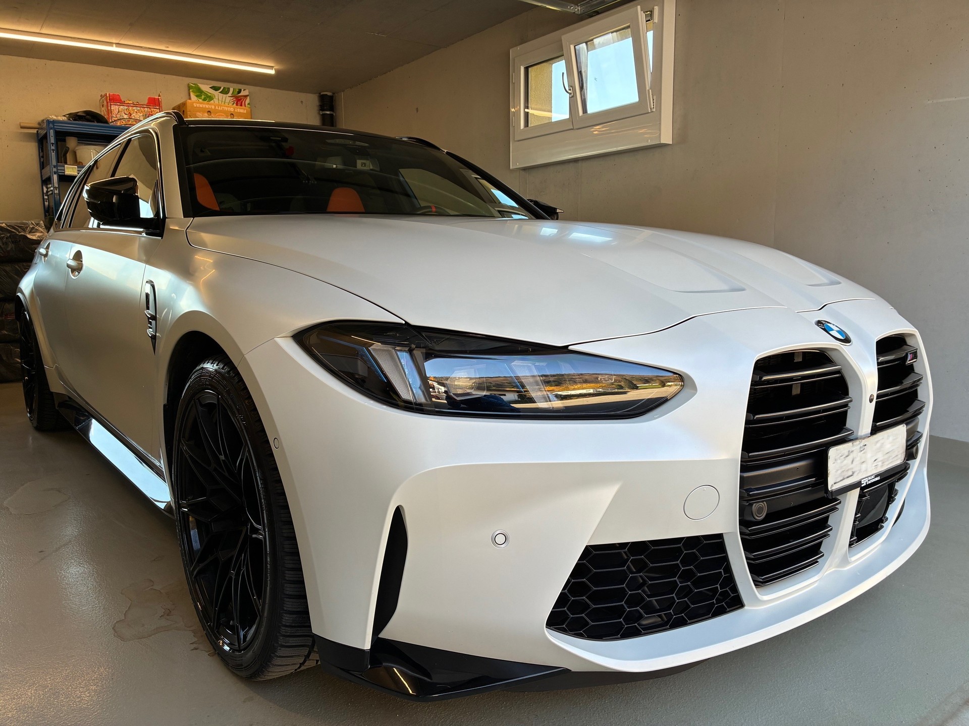BMW M3 Touring xDrive Competition M-image-6