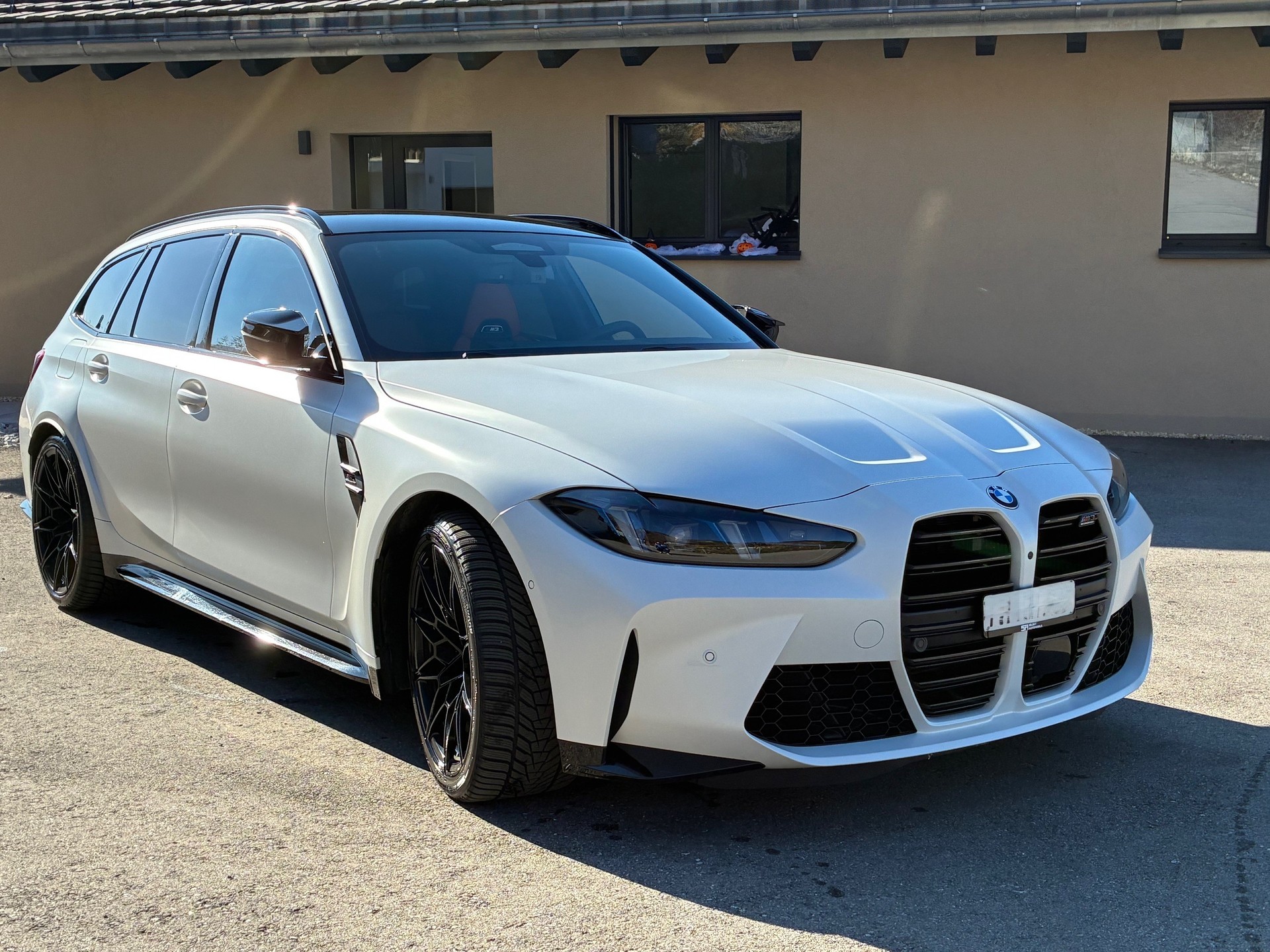 BMW M3 Touring xDrive Competition M-image-0
