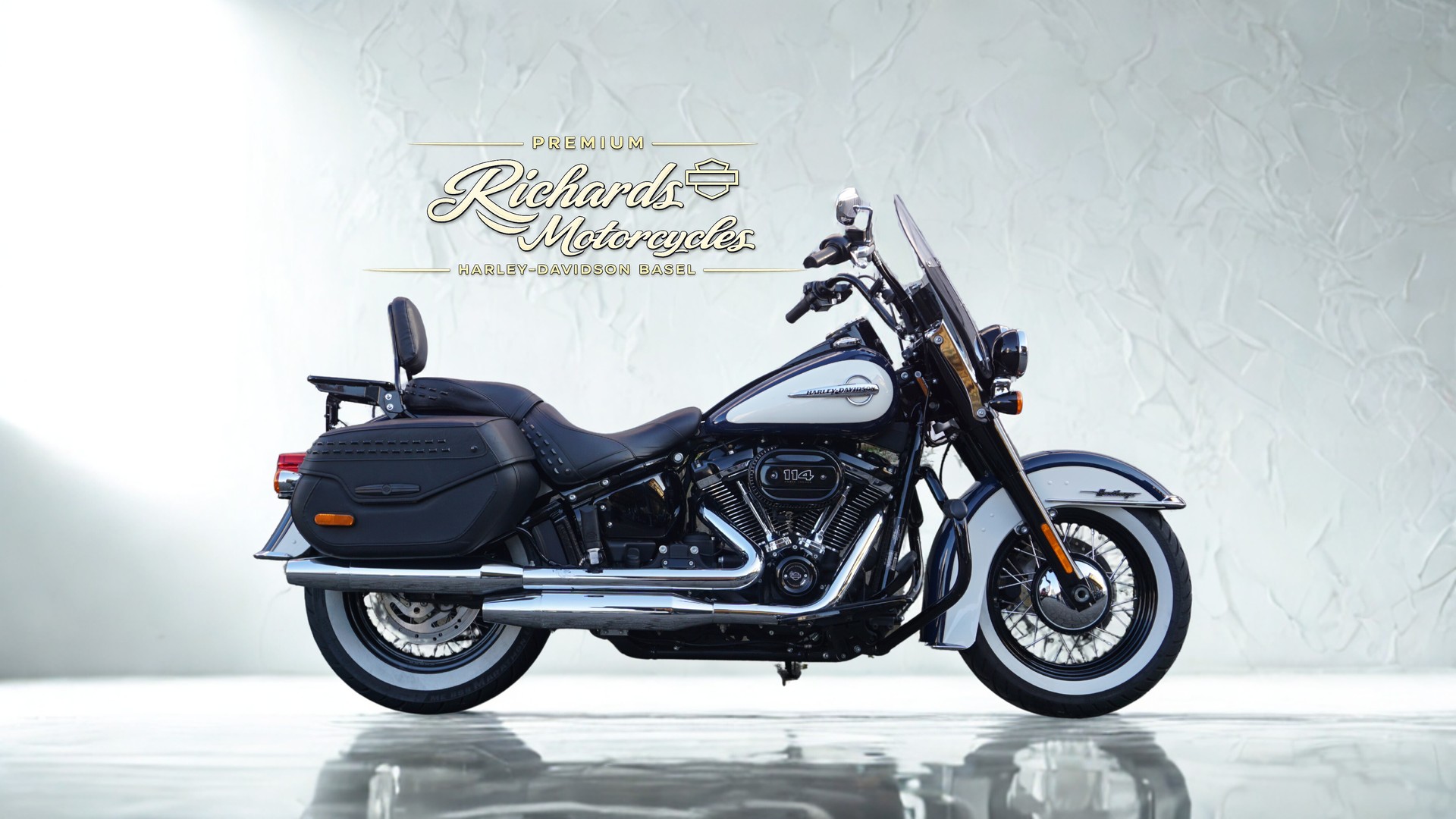 HARLEY-DAVIDSON FLHCS Heritage Classic 114 ABS