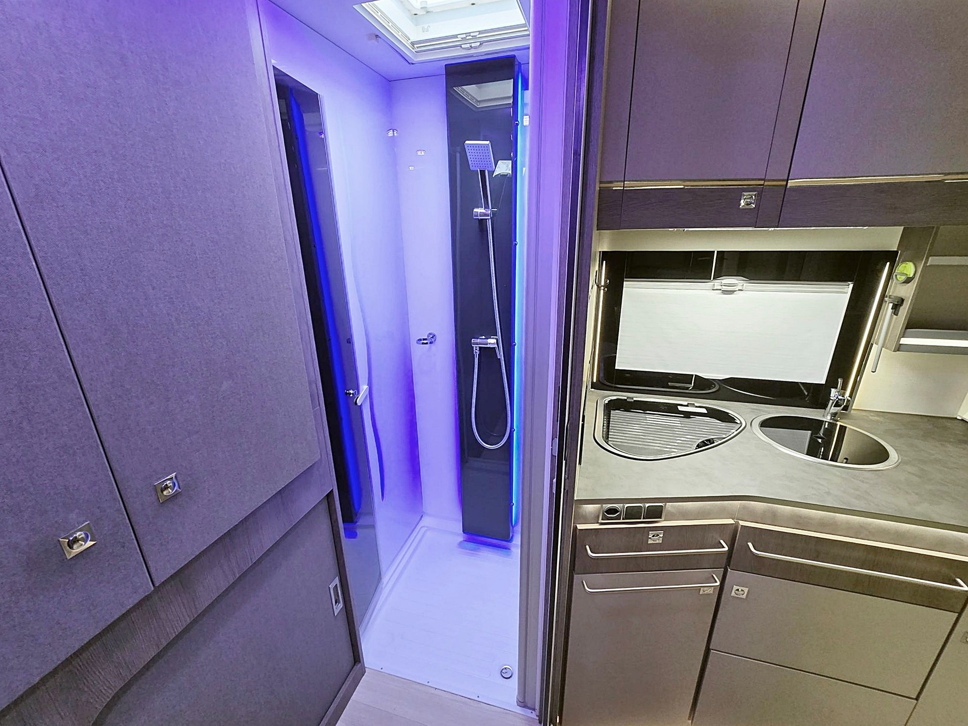 CHAUSSON 640 TITANIUM 2,0 TDCI DIESEL AUTOMAT FORD-image-10