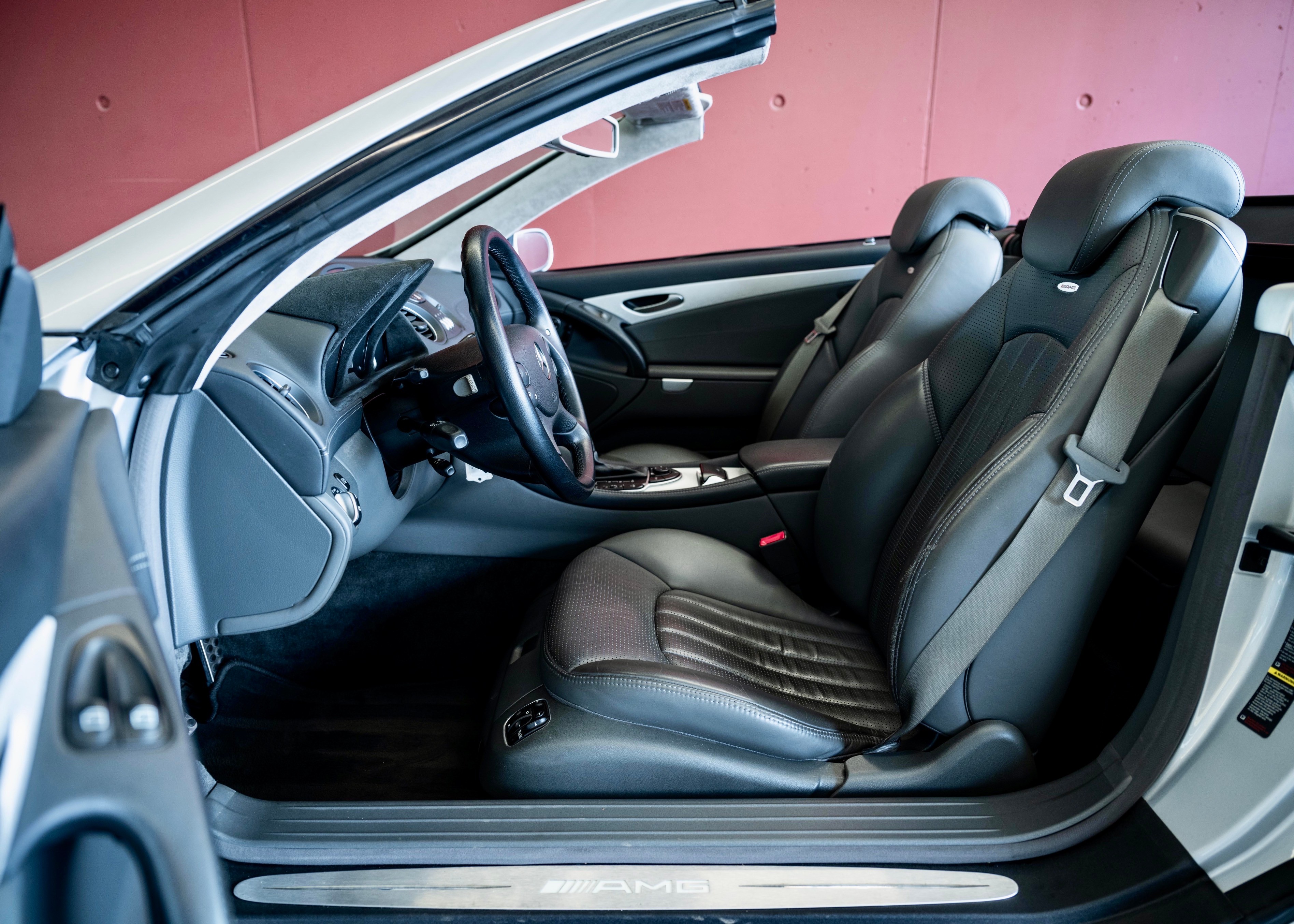 Image MERCEDES-BENZ SL-65-AMG SL 65 AMG (2nd hand, 100% original, stunning condition, full Mercedes history)