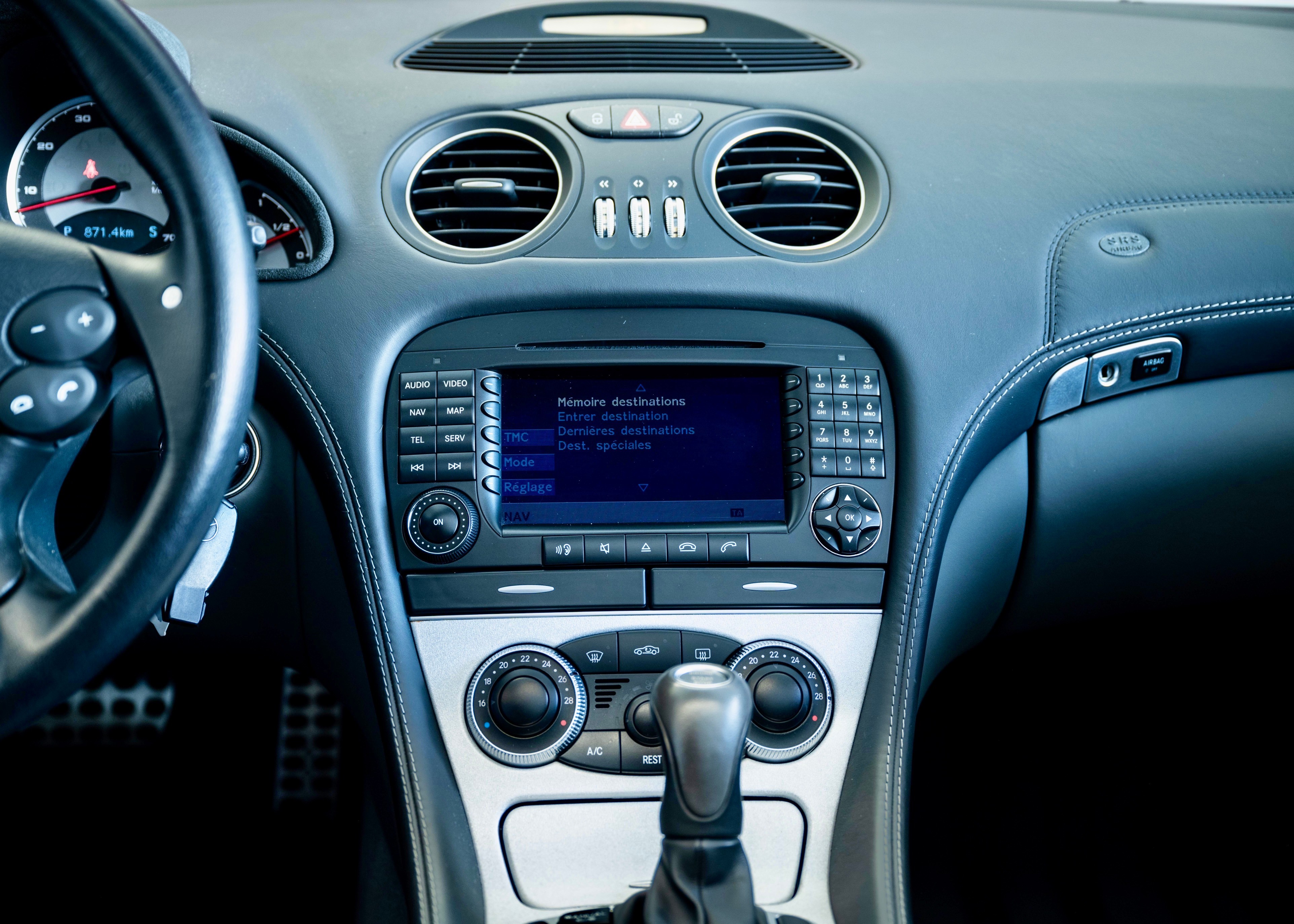 Image MERCEDES-BENZ SL-65-AMG SL 65 AMG (2nd hand, 100% original, stunning condition, full Mercedes history)