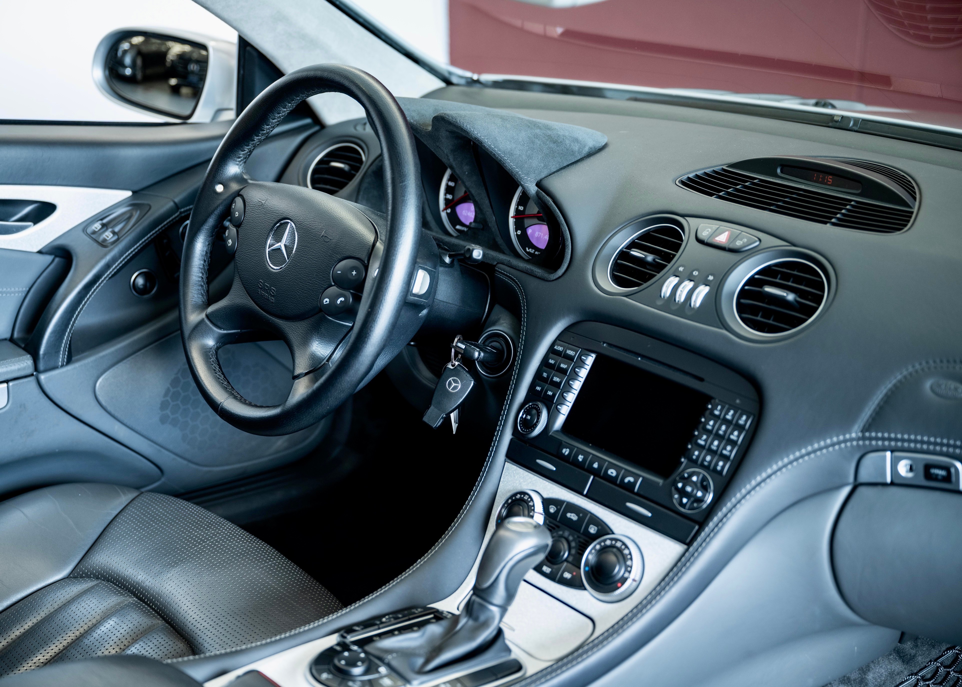 Image MERCEDES-BENZ SL-65-AMG SL 65 AMG (2nd hand, 100% original, stunning condition, full Mercedes history)