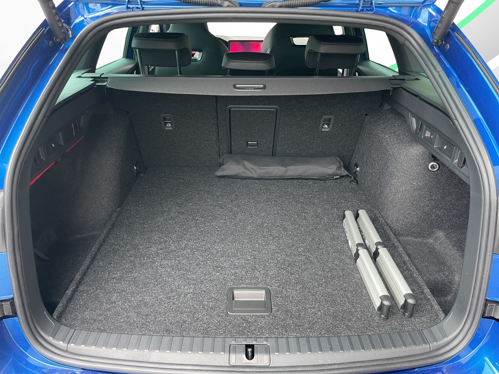 SKODA Octavia Combi 1.5 TSI mHEV DSG Sport Line-image-14