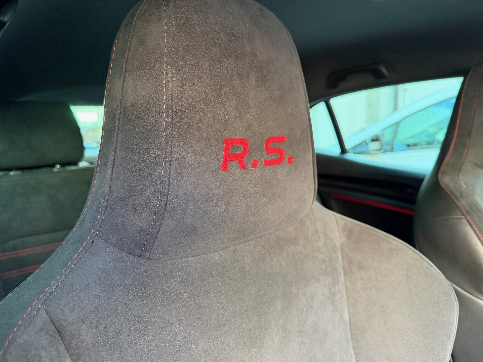 RENAULT Mégane RS 280 EDC-image-10