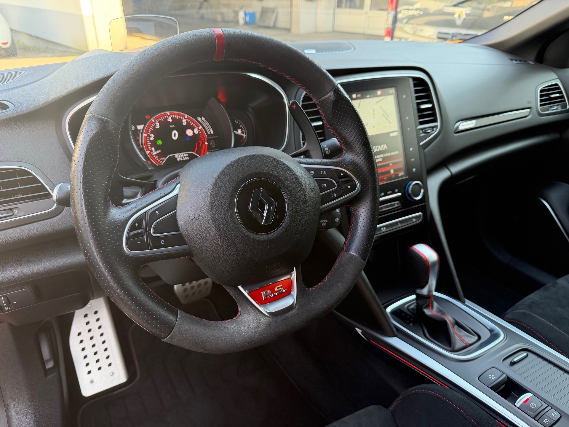 RENAULT Mégane RS 280 EDC-image-6