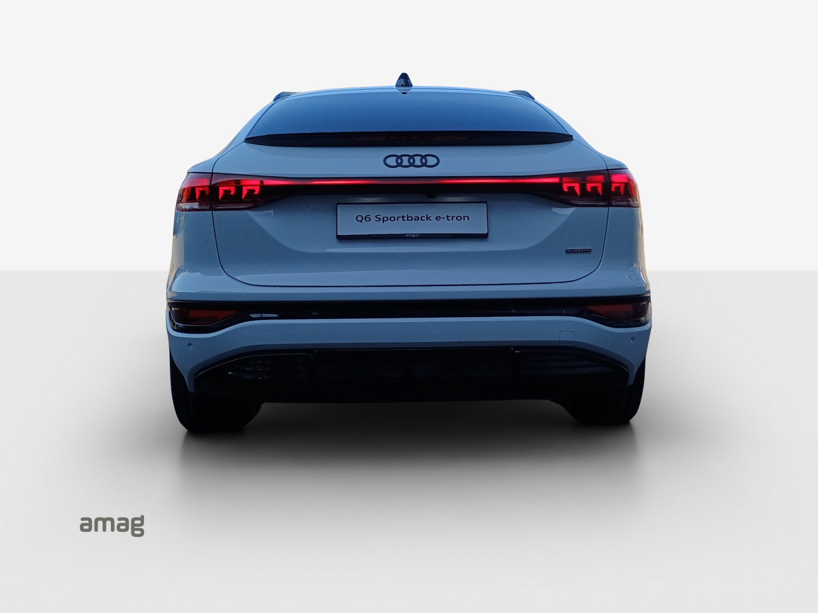 AUDI Q6 Sportback e-tron quattro-image-3