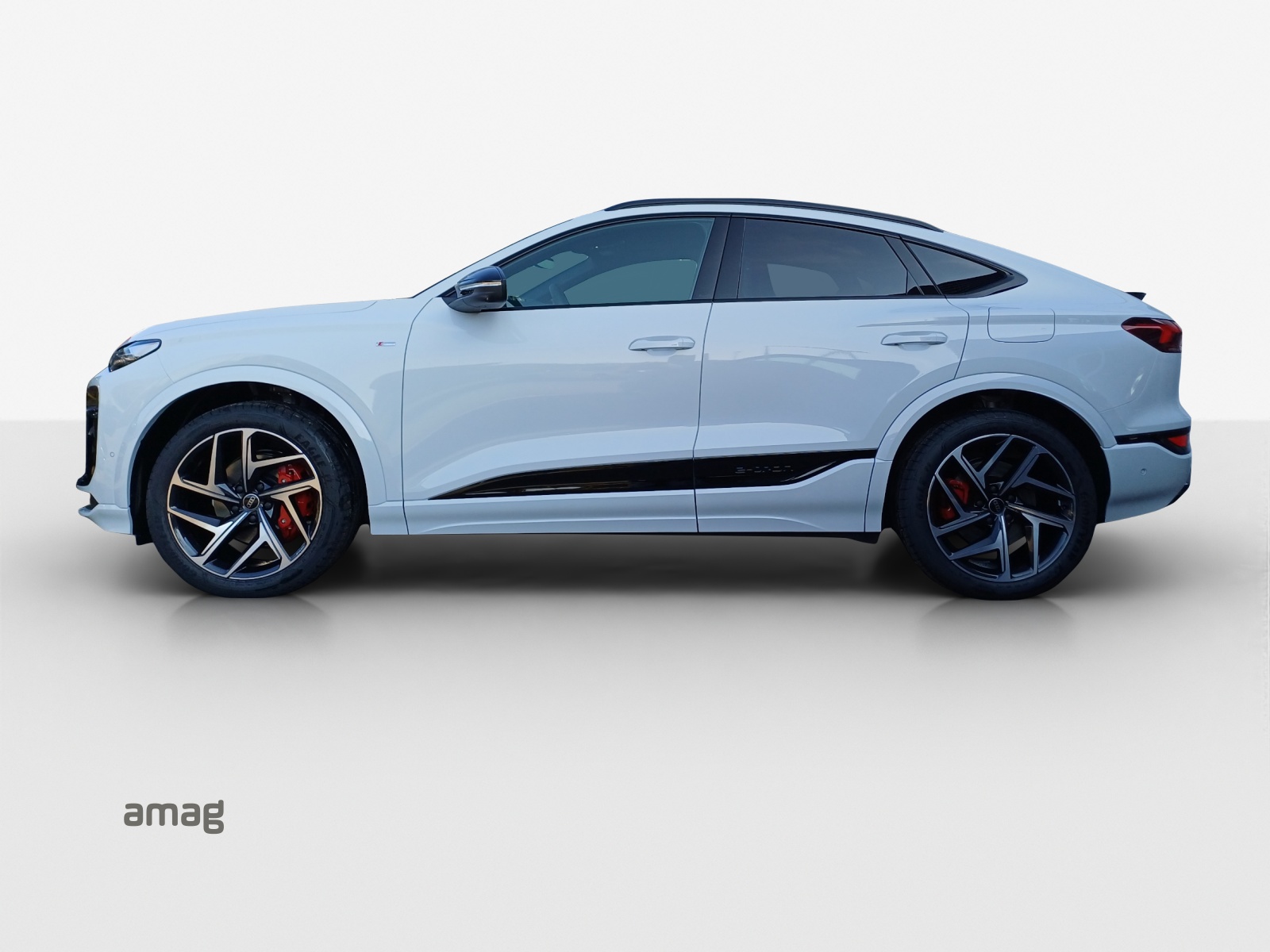 AUDI Q6 Sportback e-tron quattro-image-1