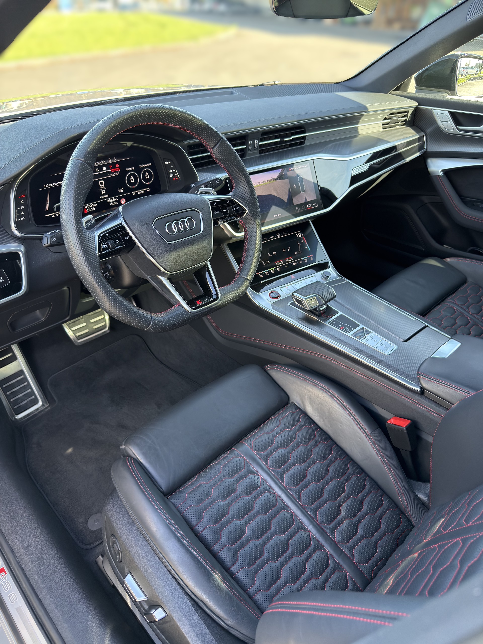 AUDI RS6 Avant 4.0 TFSI V8 quattro-image-8