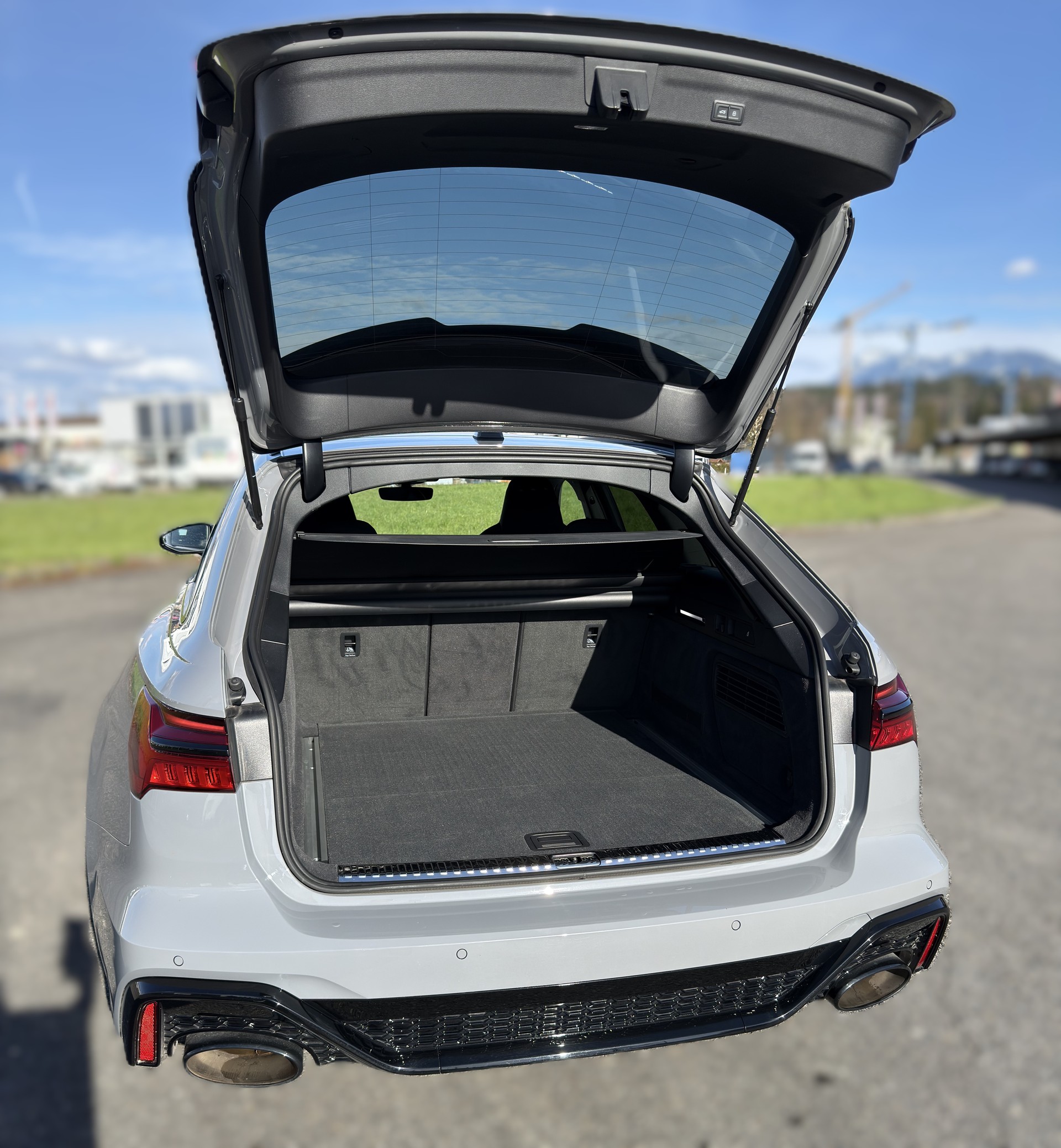 AUDI RS6 Avant 4.0 TFSI V8 quattro-image-18