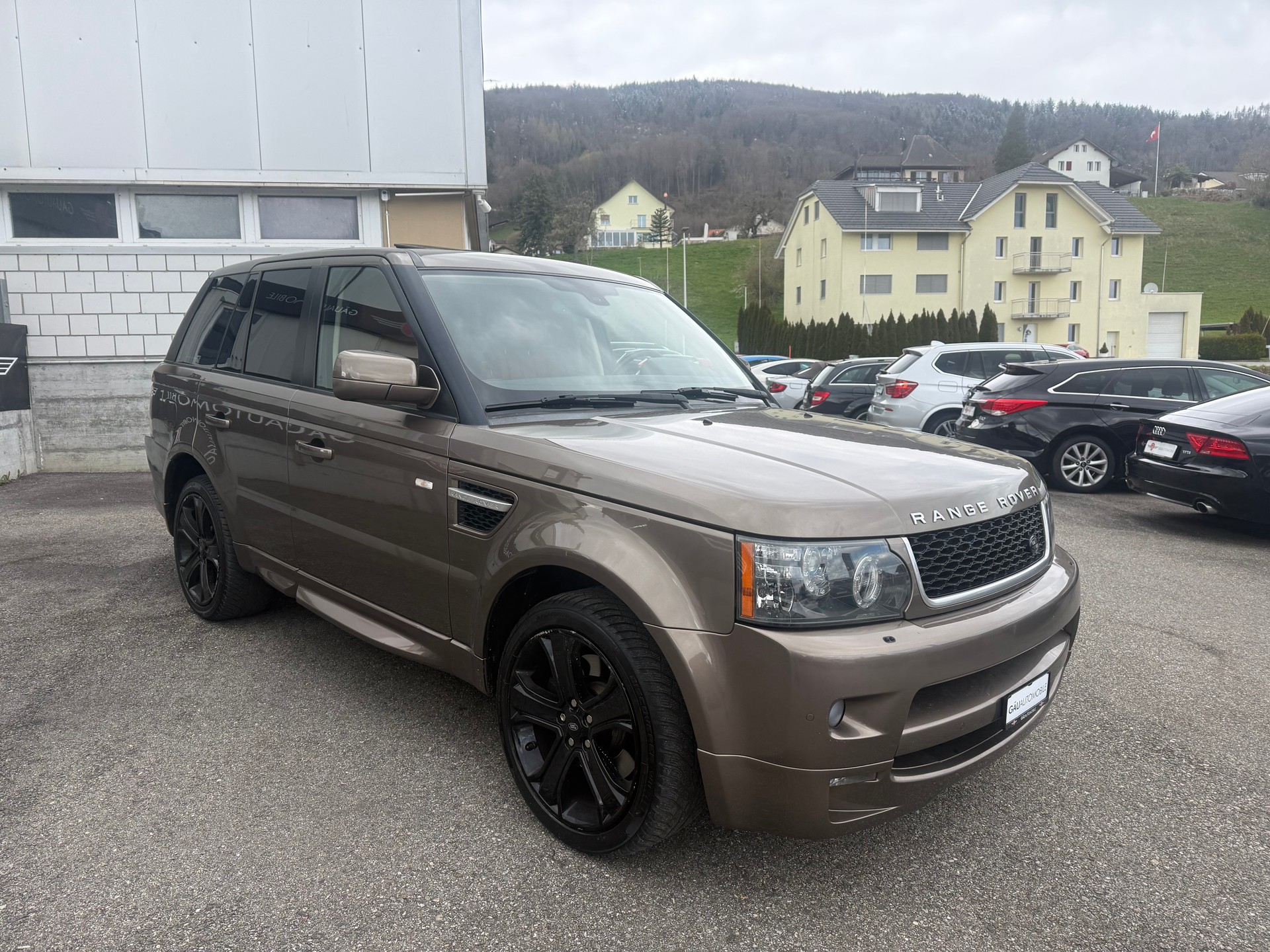 LAND ROVER Range Rover Sport 3.0 TDV6 HSE Automatic-image-1