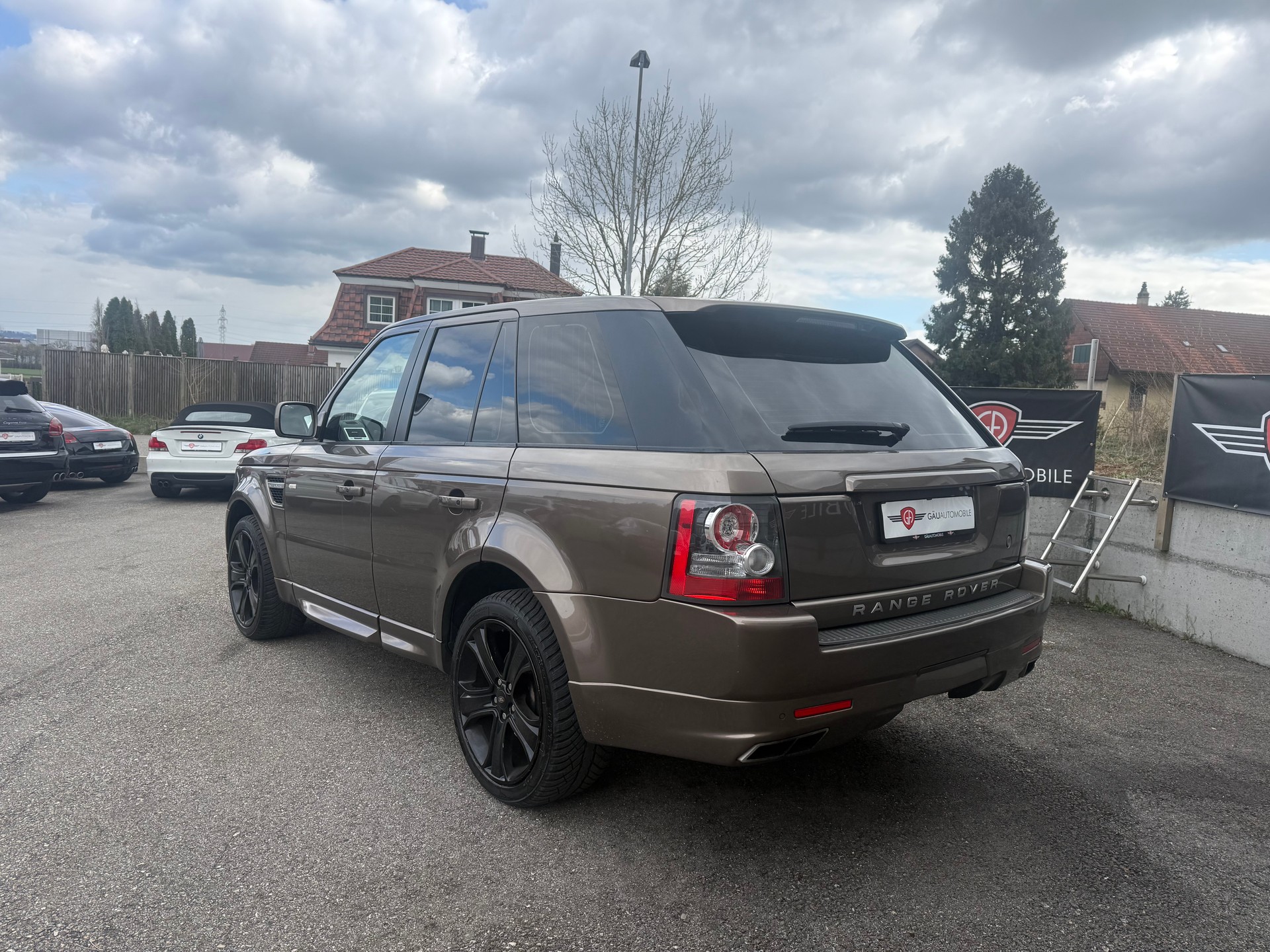 LAND ROVER Range Rover Sport 3.0 TDV6 HSE Automatic-image-3