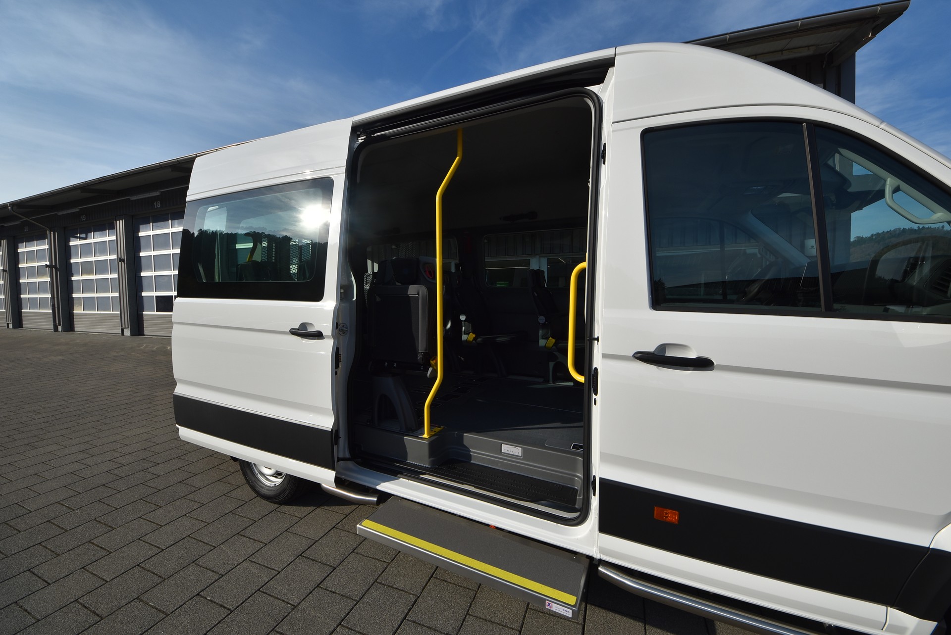 MAN TGE 3.140 Rollstuhlbus-image-3