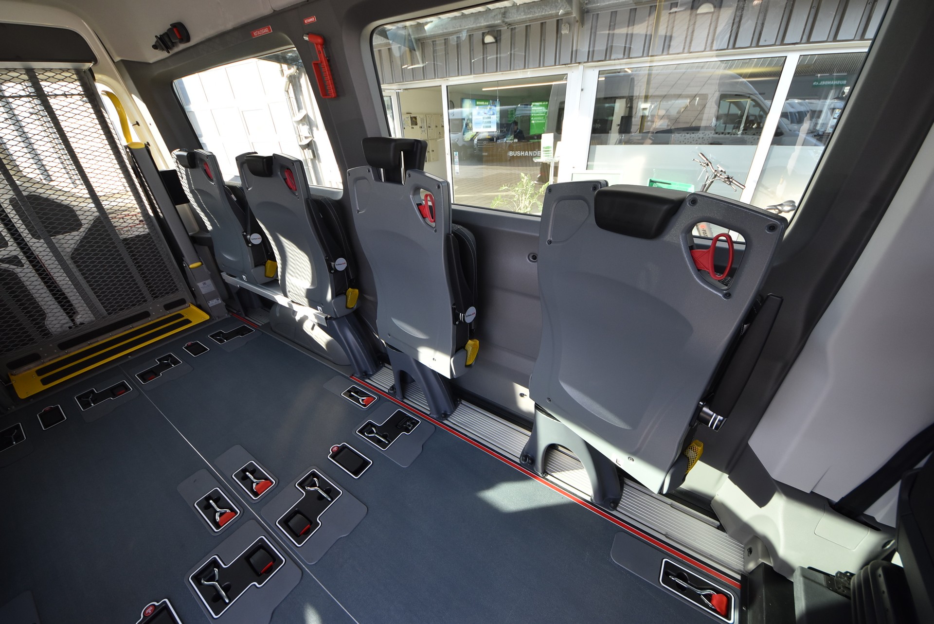 MAN TGE 3.140 Rollstuhlbus-image-7