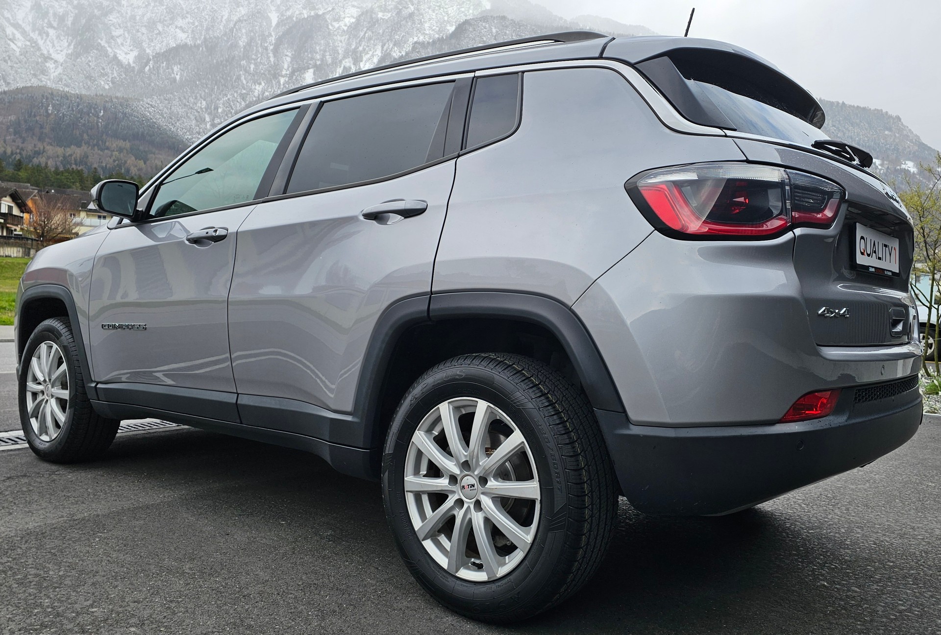JEEP Compass 2.0CRD Limited AWD 9ATX-image-2