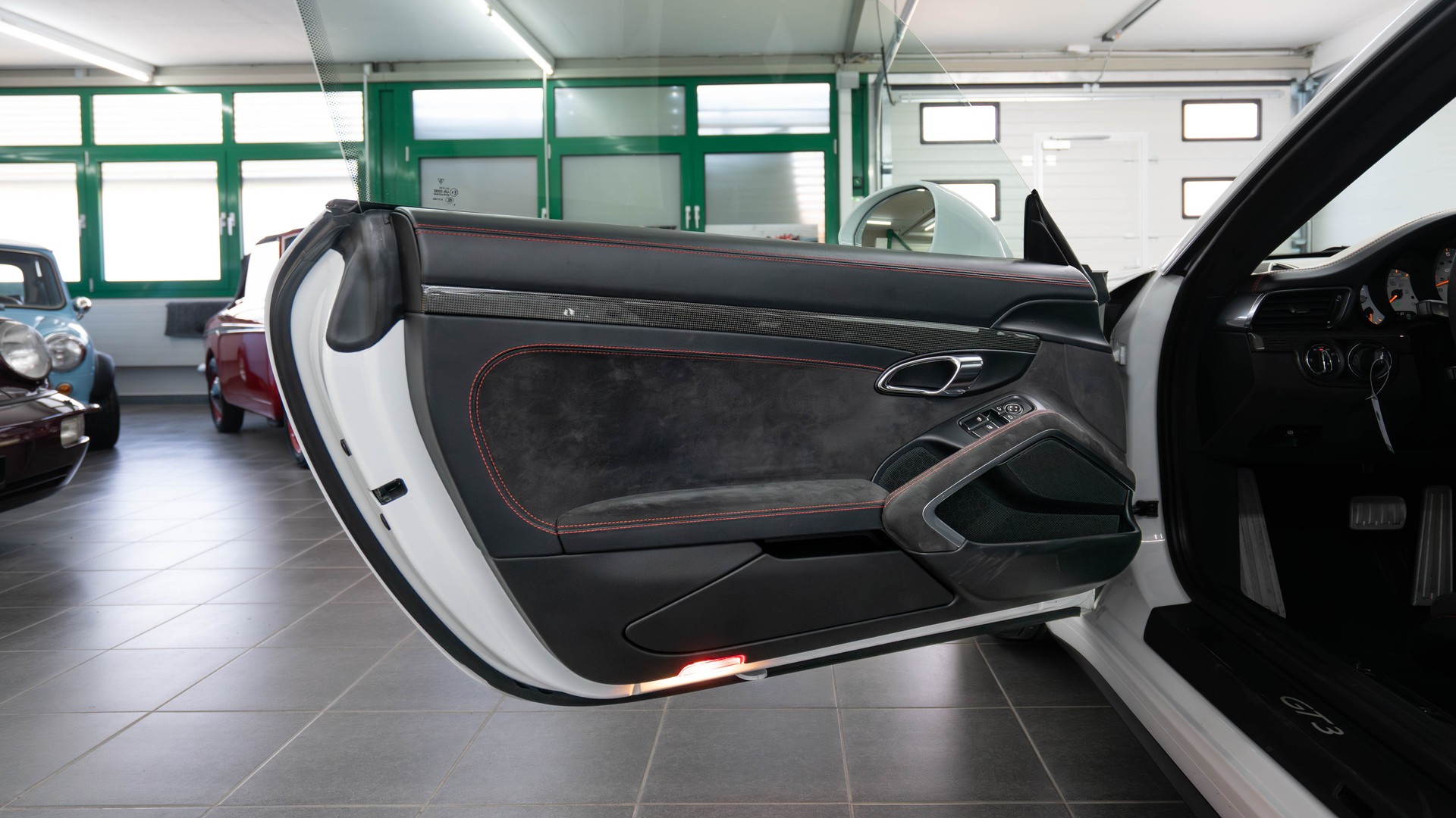 PORSCHE 911 GT3 PDK - KW Manthey-image-20