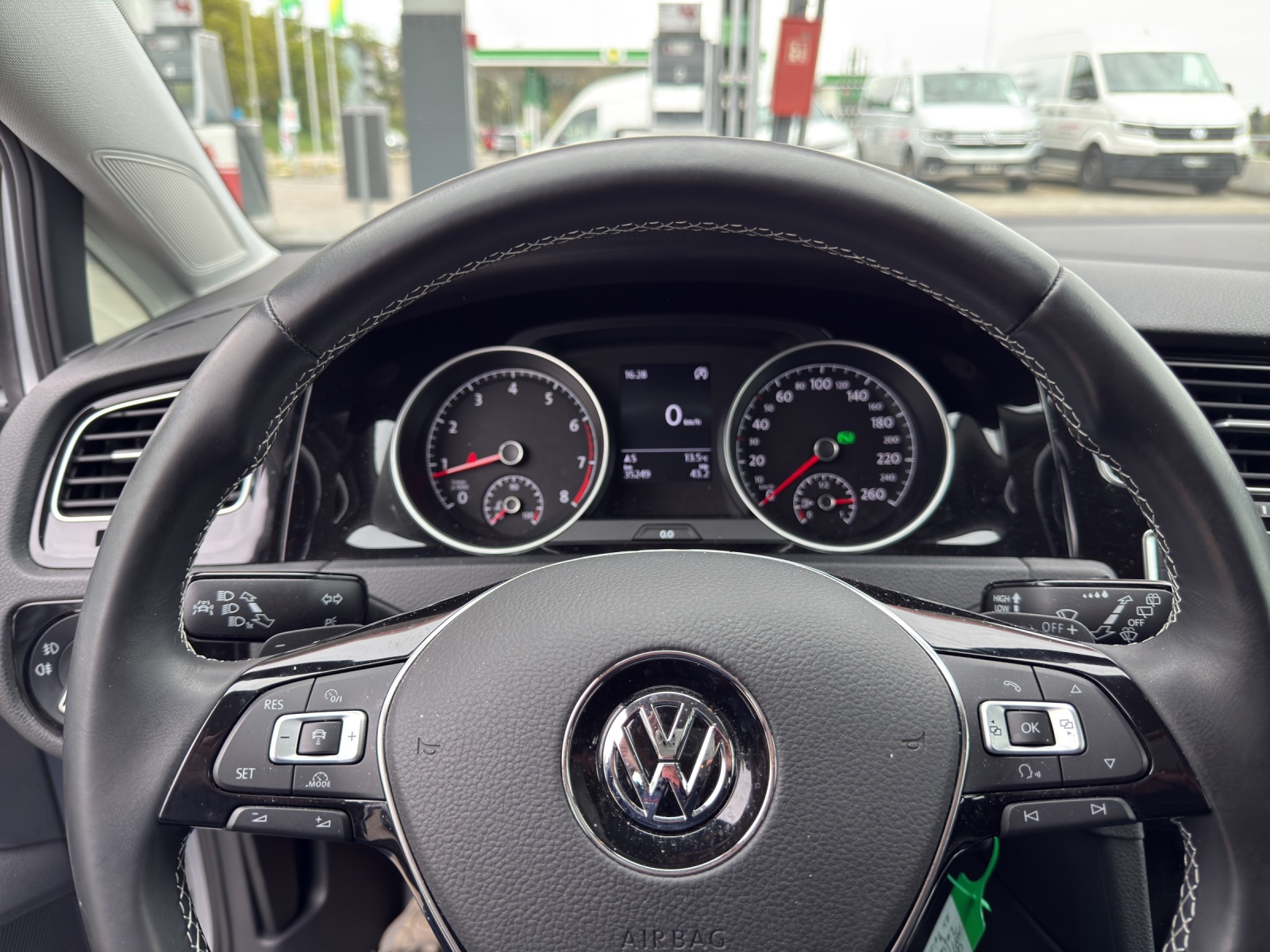 VW Golf VII 1.4 TSI 122 Cup DSG-image-5