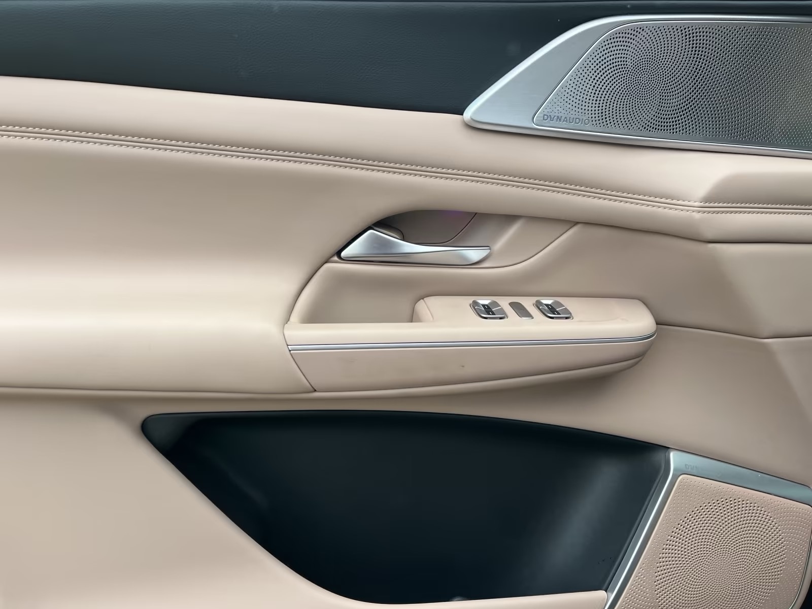 XPENG G9 93kWh Performance AWD Premium-Paket und AHK `neues Modell mit 575 PS-image-9