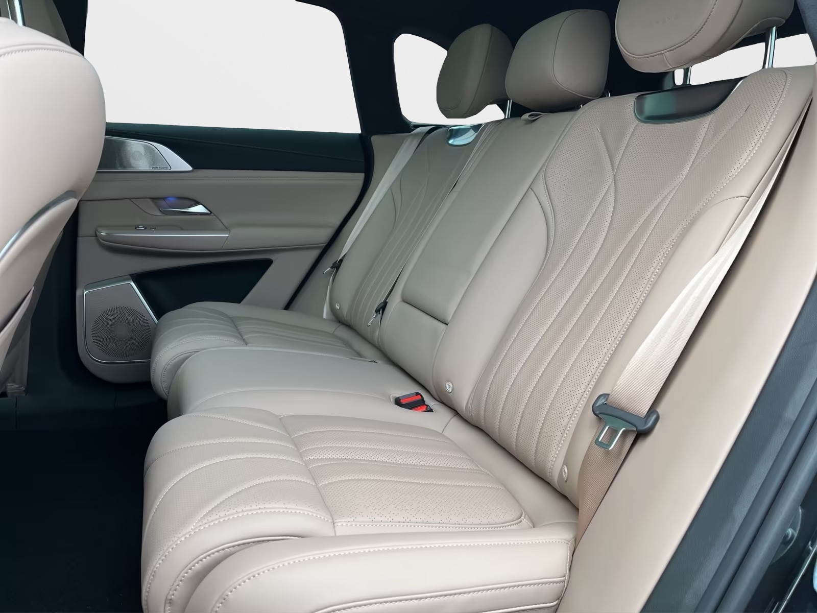 XPENG G9 93kWh Performance AWD Premium-Paket und AHK `neues Modell mit 575 PS-image-8