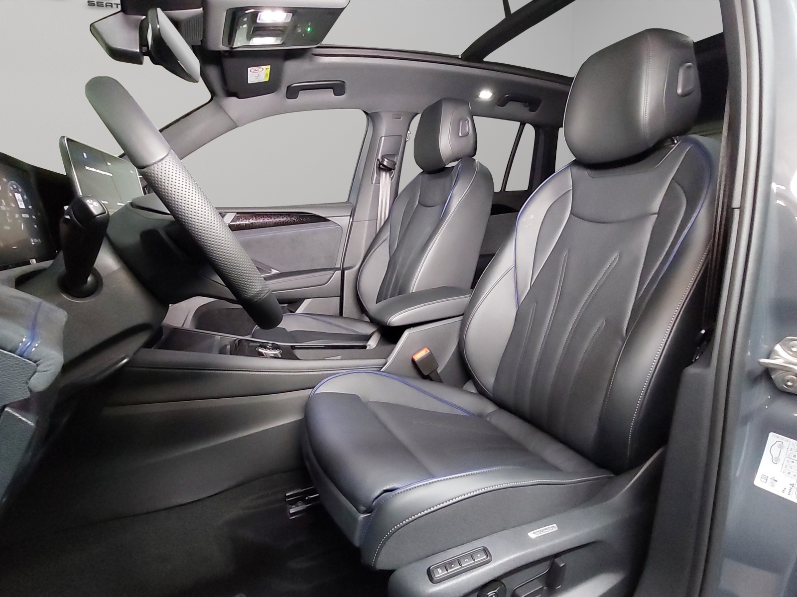 VW Tiguan 2.0 TDI SCR R-Line 4Motion DSG-image-5