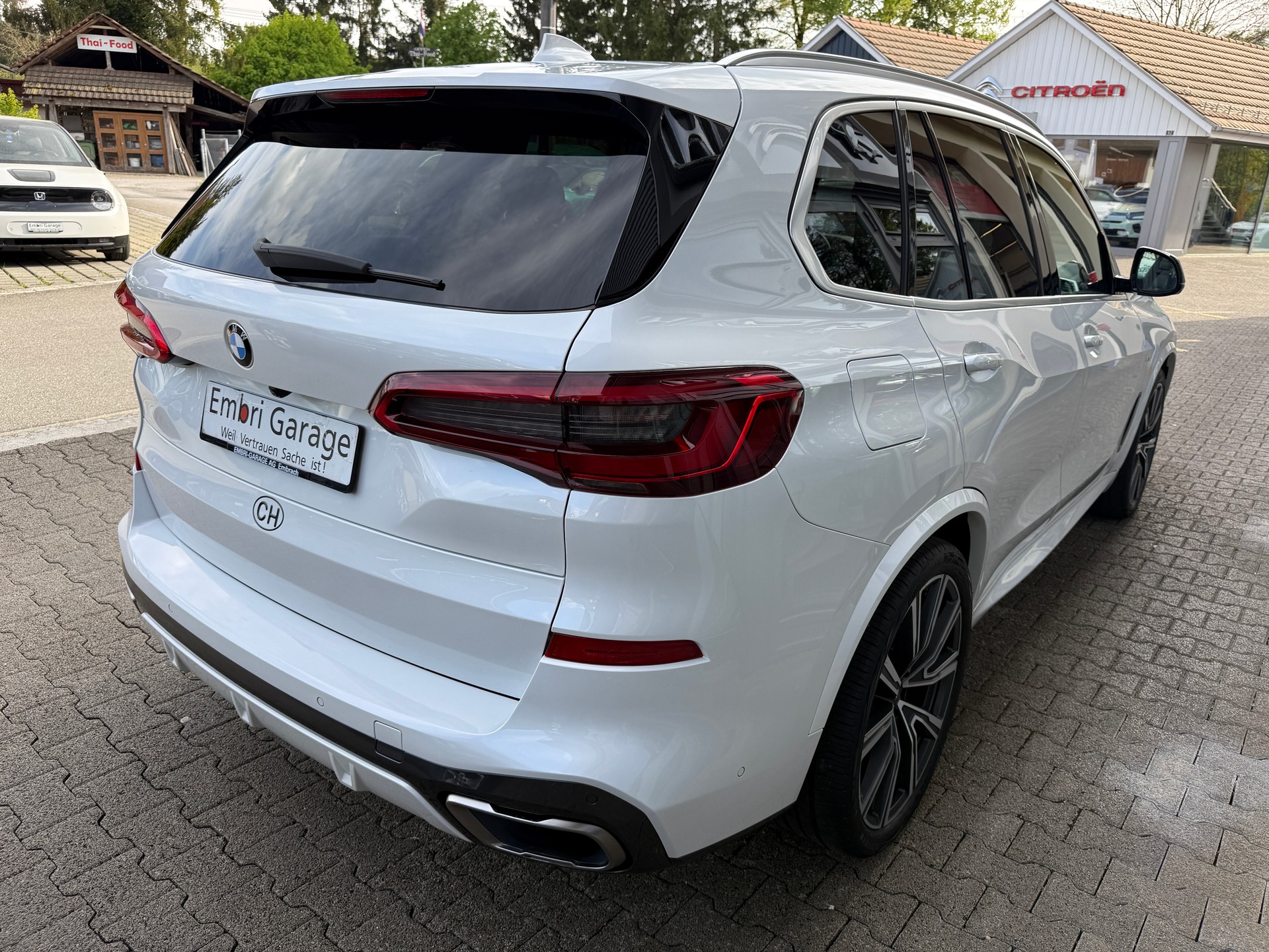 BMW X5 xDrive M50d Steptronic-image-6