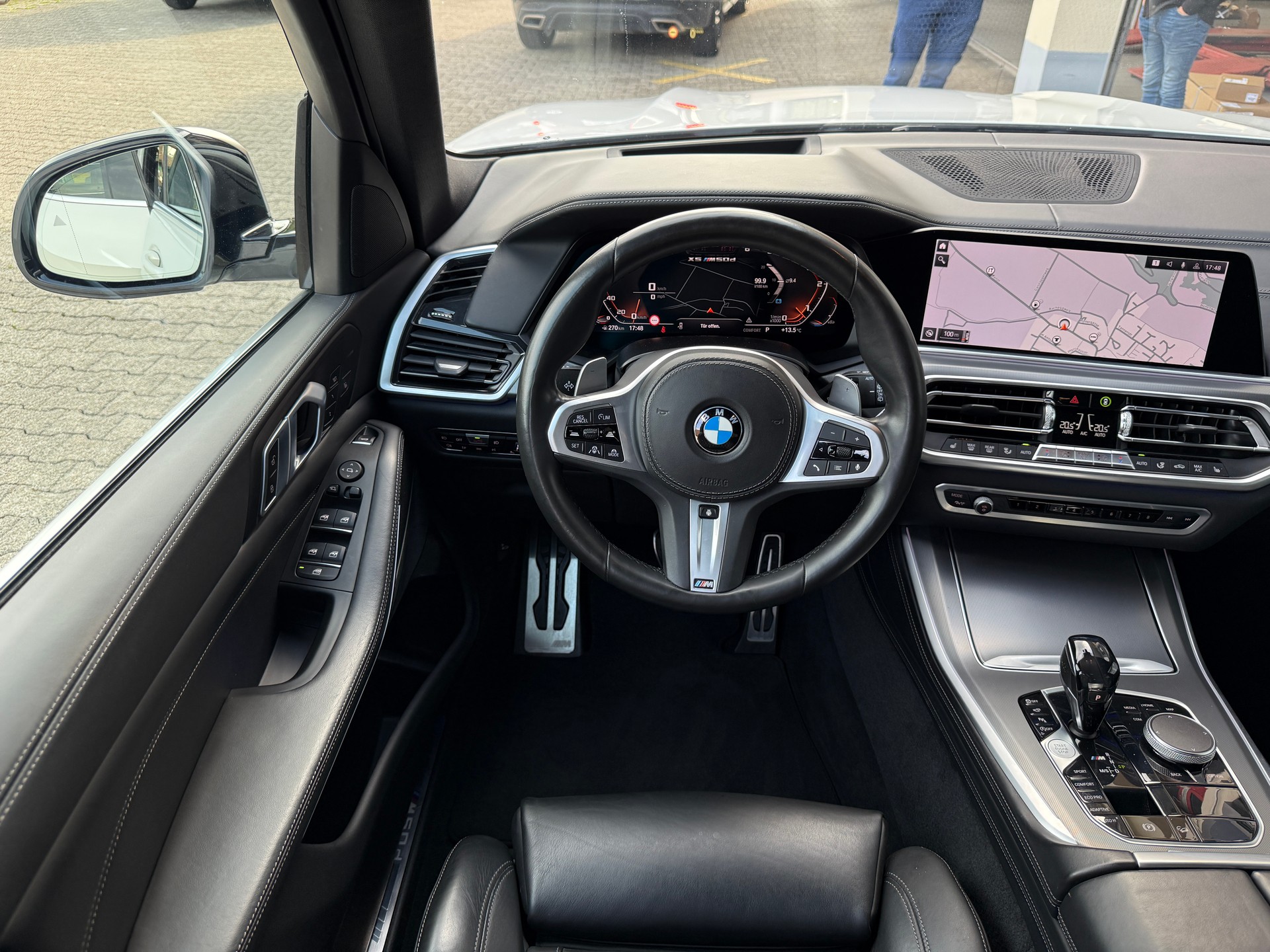 BMW X5 xDrive M50d Steptronic-image-11