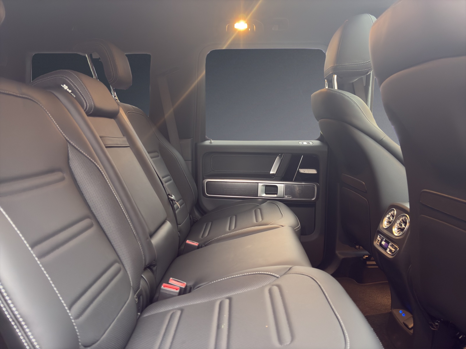 MERCEDES-BENZ G 450d 9G-Tronic-image-10