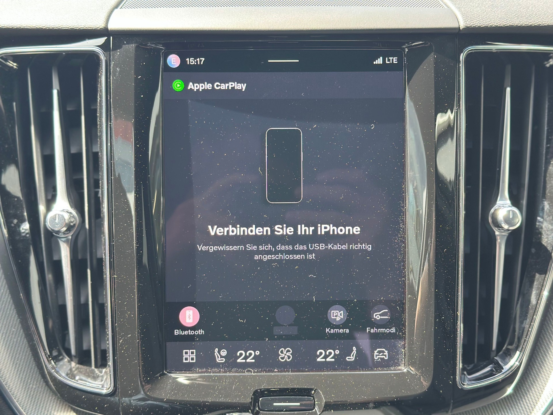 VOLVO XC60 B5 Benzin Mild Hybrid AWD Plus Dark Geartronic-image-12