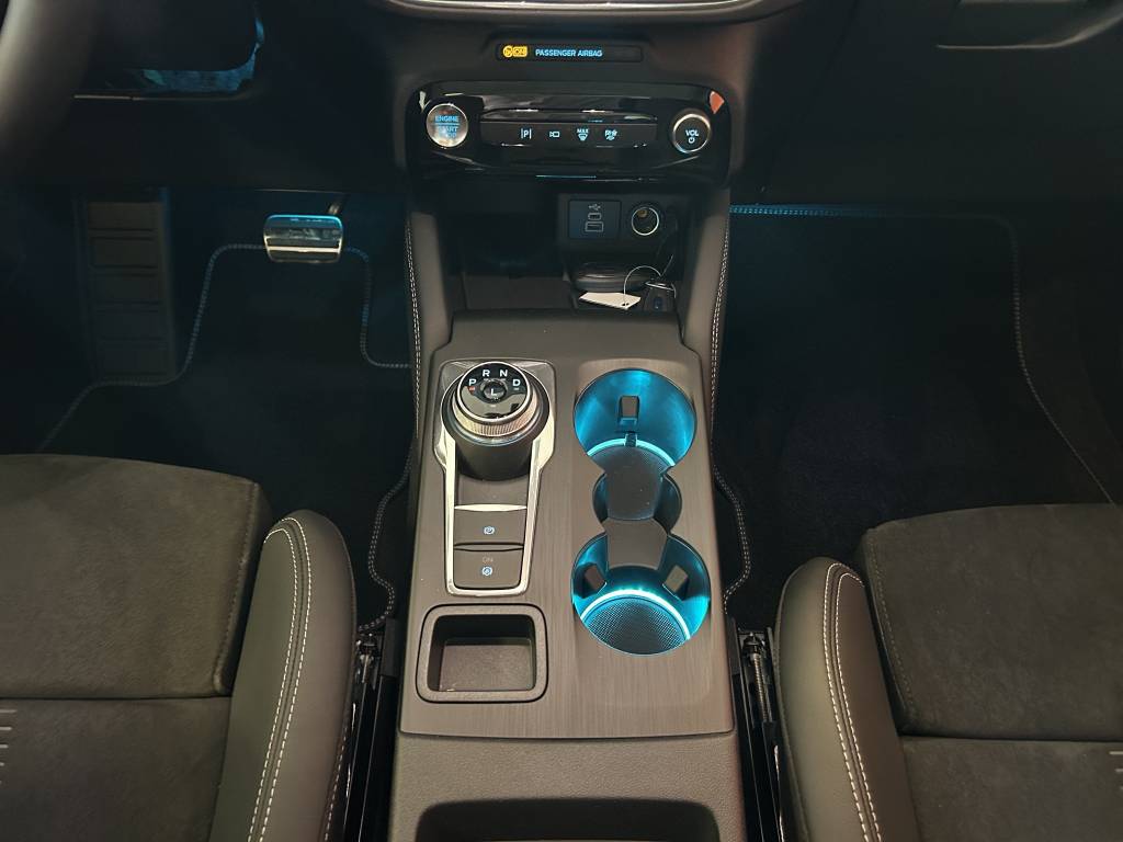 FORD Kuga 2.5 PHEV Active X FWD-image-6
