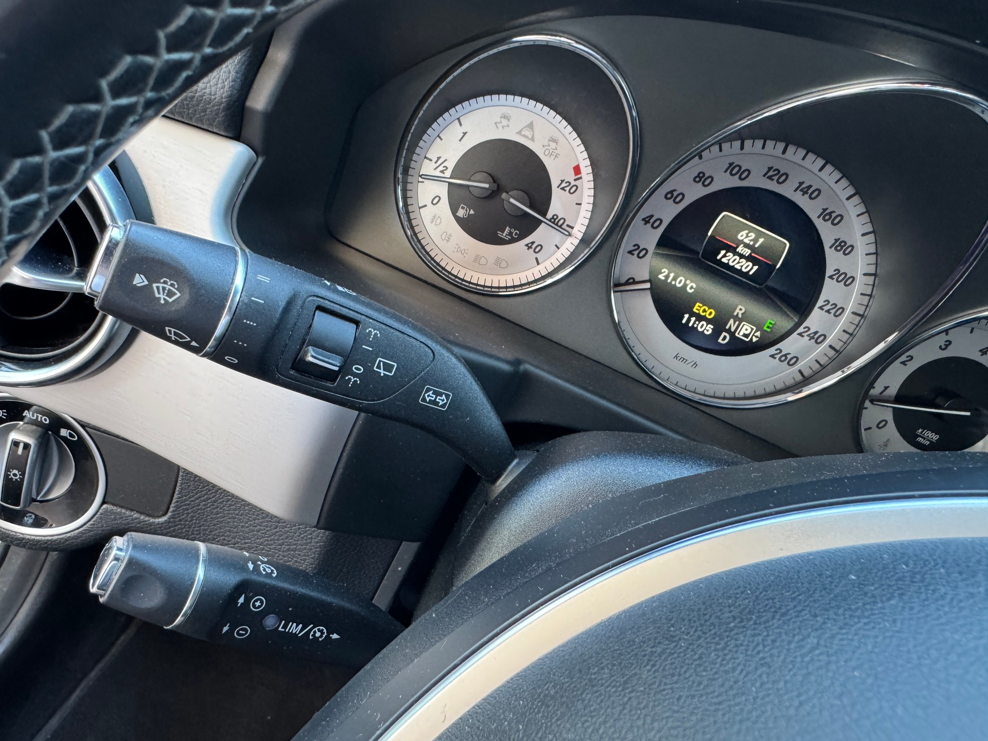 MERCEDES-BENZ GLK 350 4Matic 7G-Tronic-image-12
