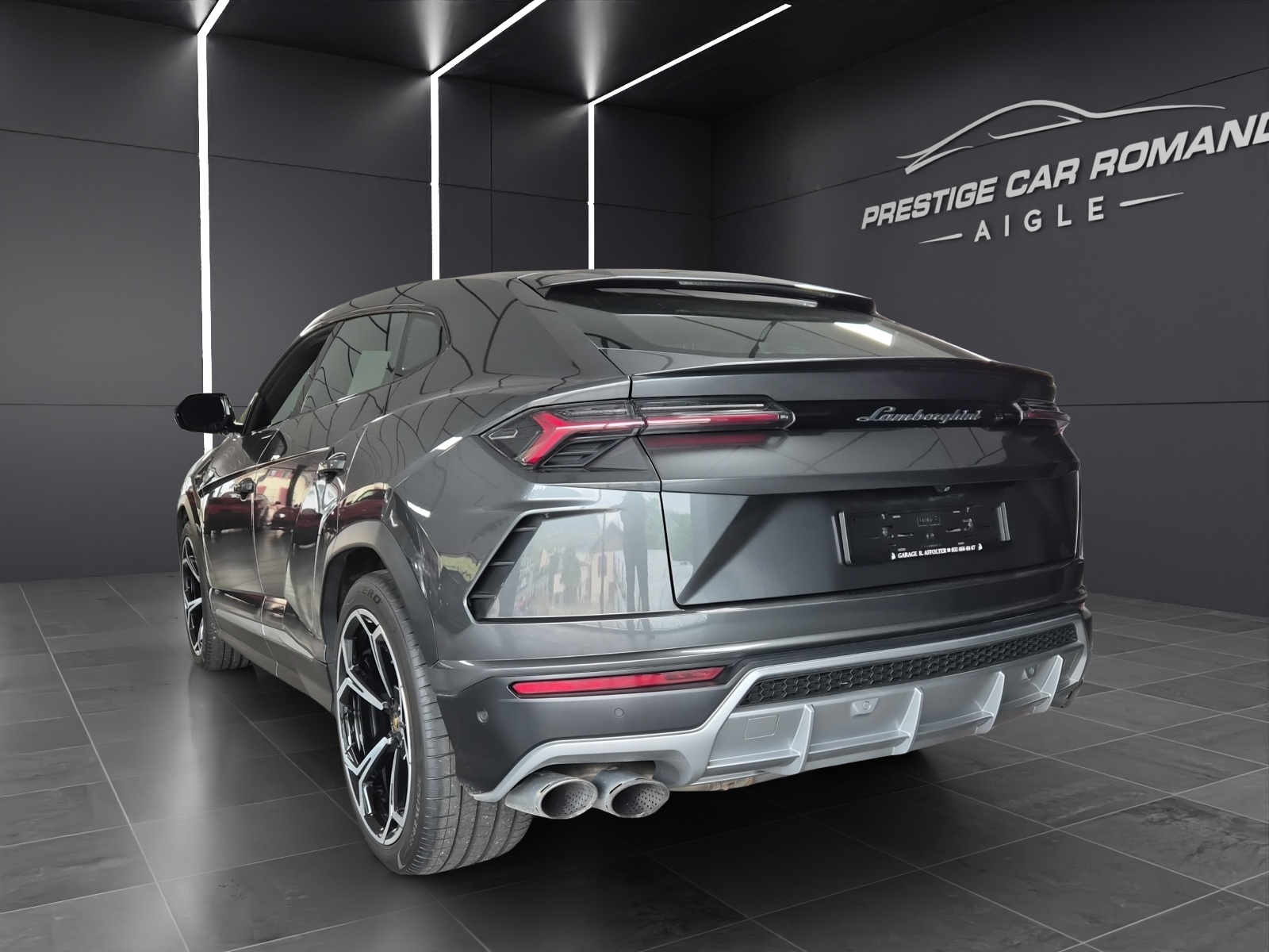 LAMBORGHINI Urus E-Gear-image-2