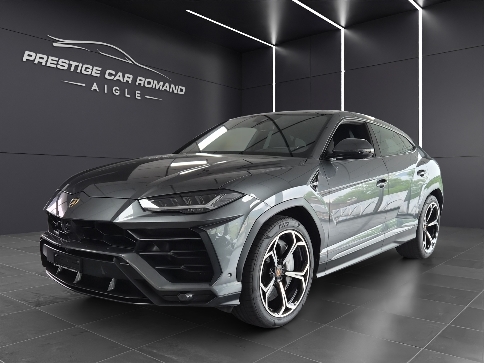 LAMBORGHINI Urus E-Gear-image-3