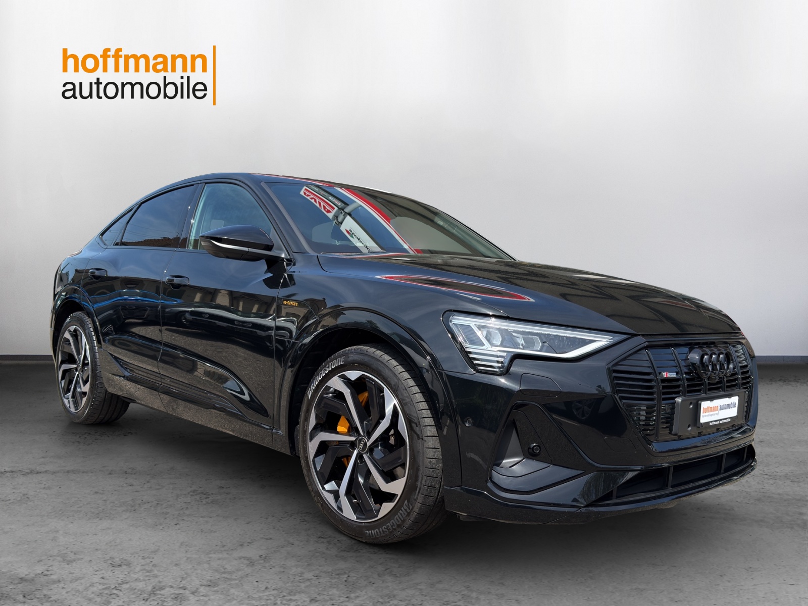 AUDI e-tron 55 Sportback S Line Black Edition quattro-image-2