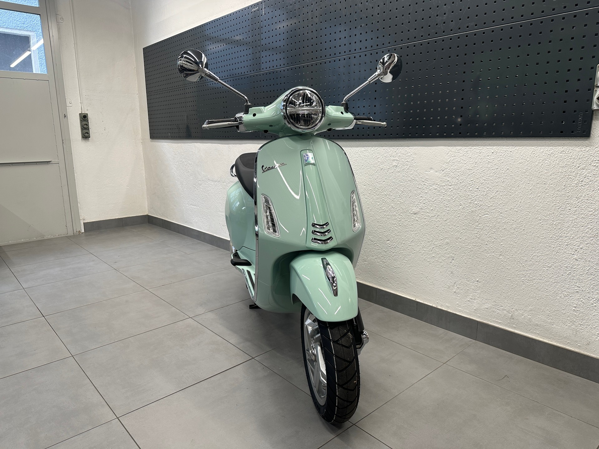 PIAGGIO Vespa Primavera 125 | Klassiker | Stilvoll | 125cc | Neu-showroom-element-1