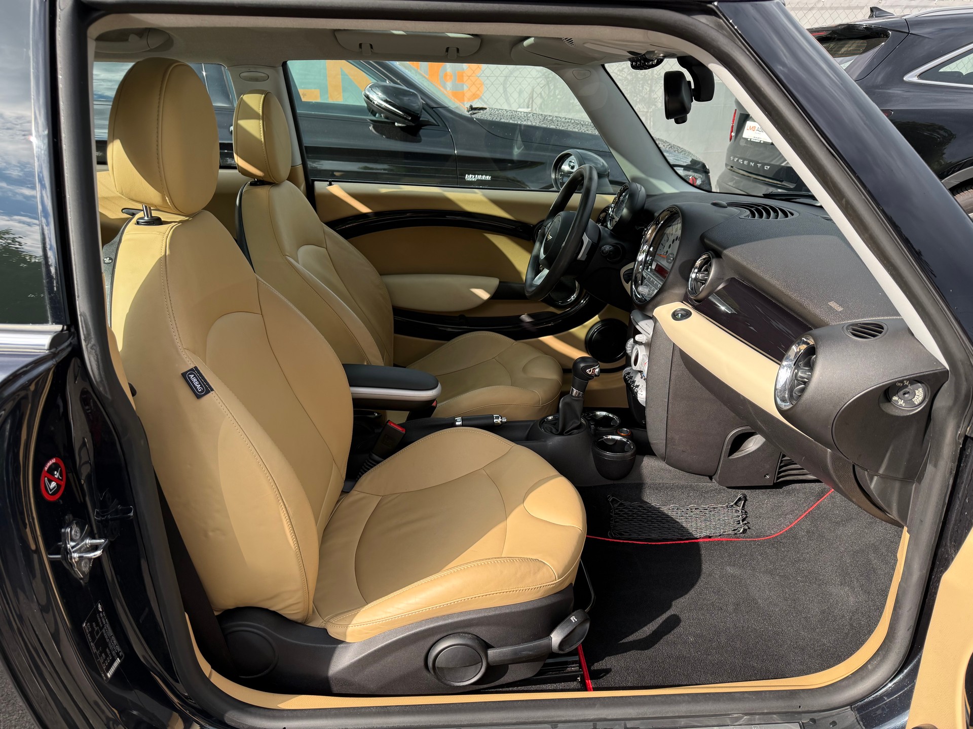 MINI Cooper S-image-11