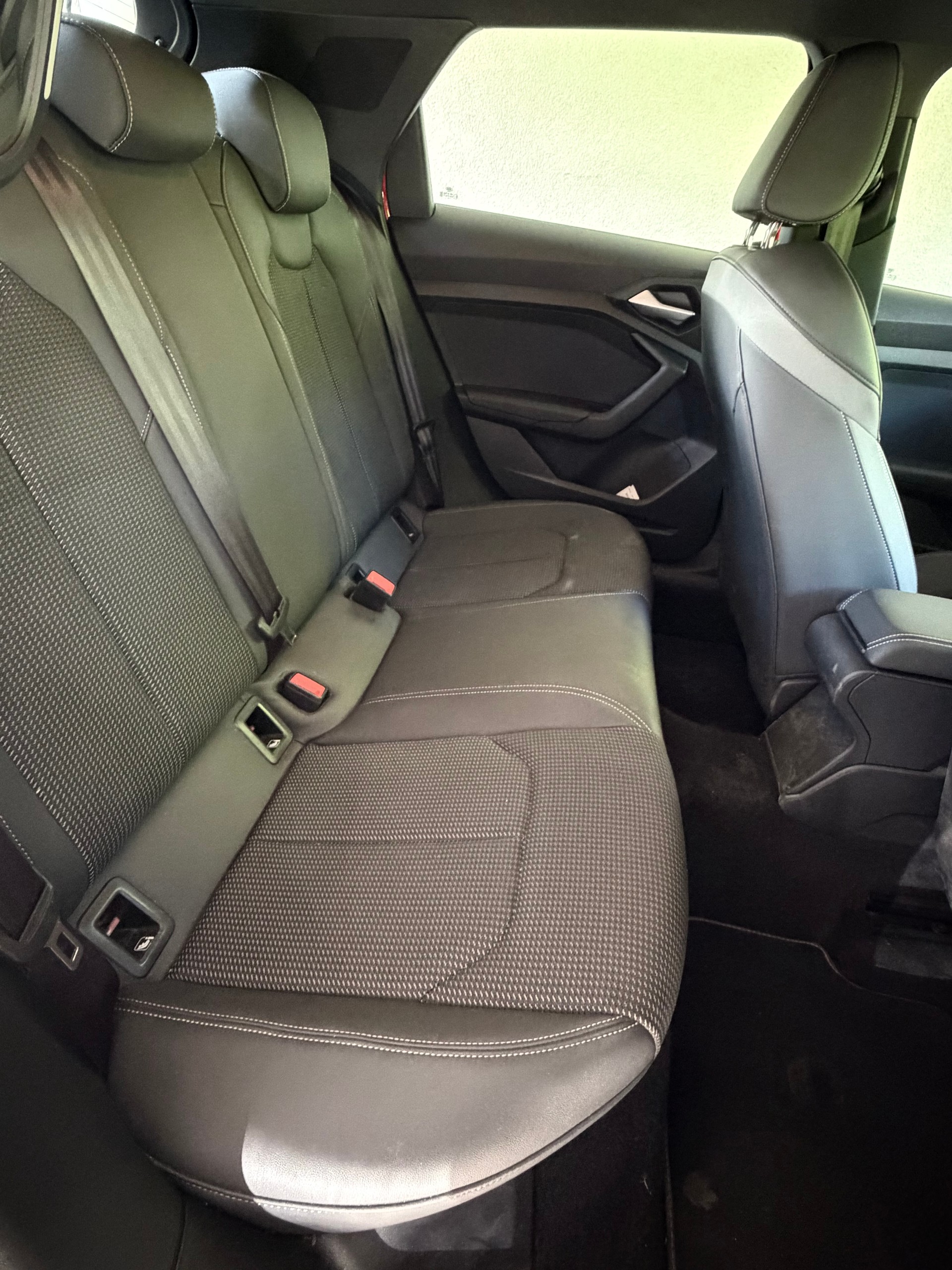 AUDI 1.0 30 TFSI Allstreet S-Tronic-image-5