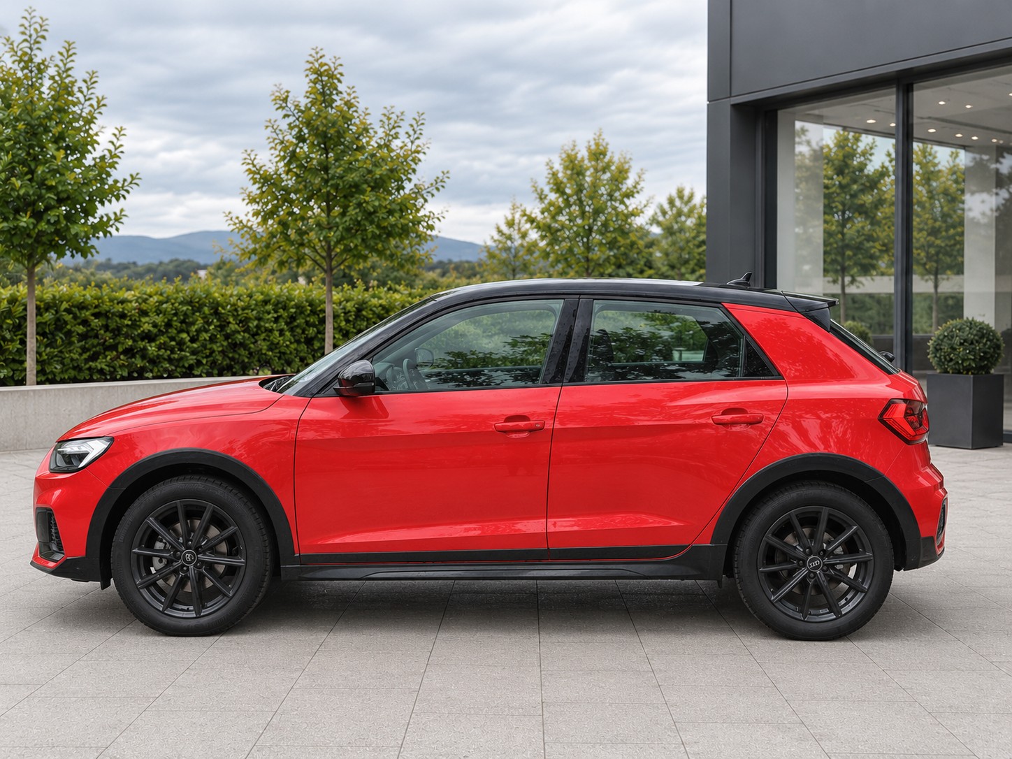 AUDI 1.0 30 TFSI Allstreet S-Tronic avec Garantie constructeur-image-1