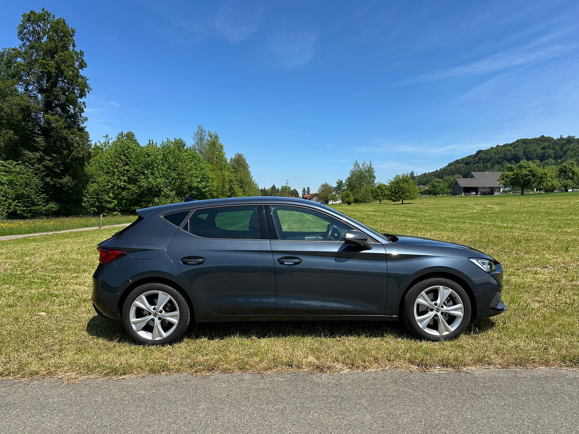 SEAT Leon 1.5 TSI Hola FR-image-1
