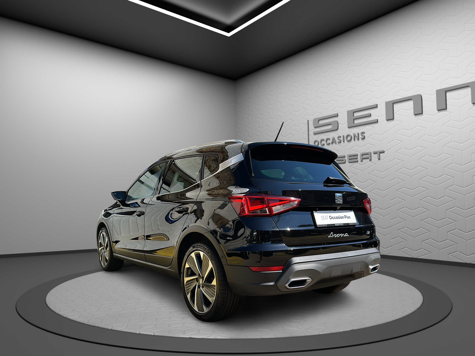 SEAT Arona 1.5 Eco TSI Hola FR DSG-image-3