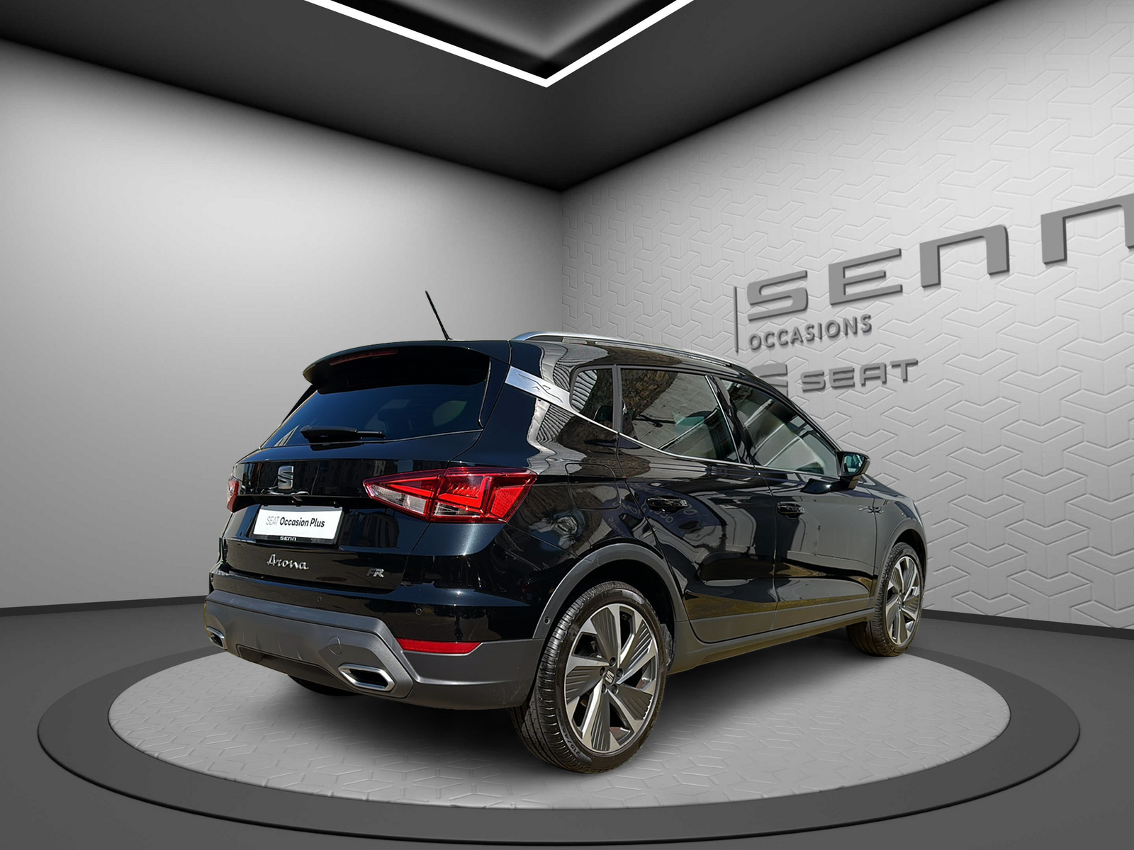 SEAT Arona 1.5 Eco TSI Hola FR DSG-image-5