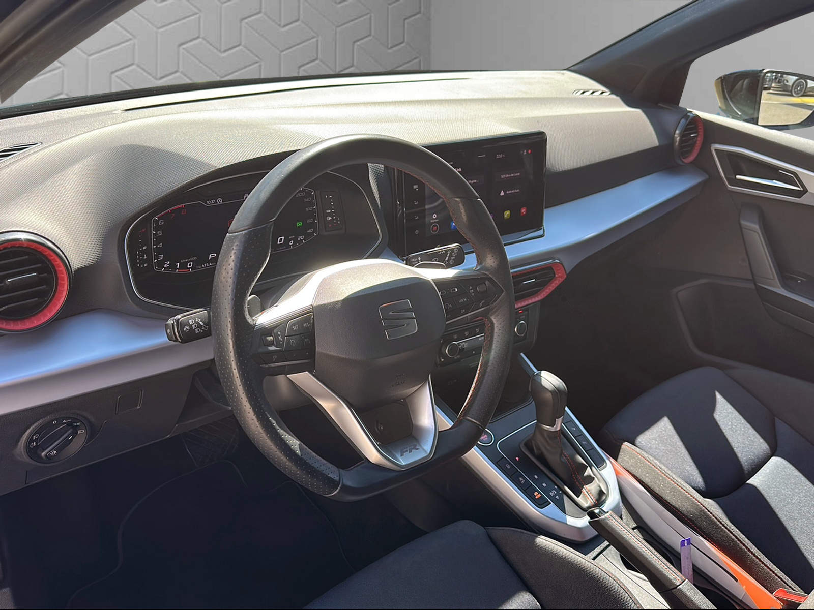 SEAT Arona 1.5 Eco TSI Hola FR DSG-image-11